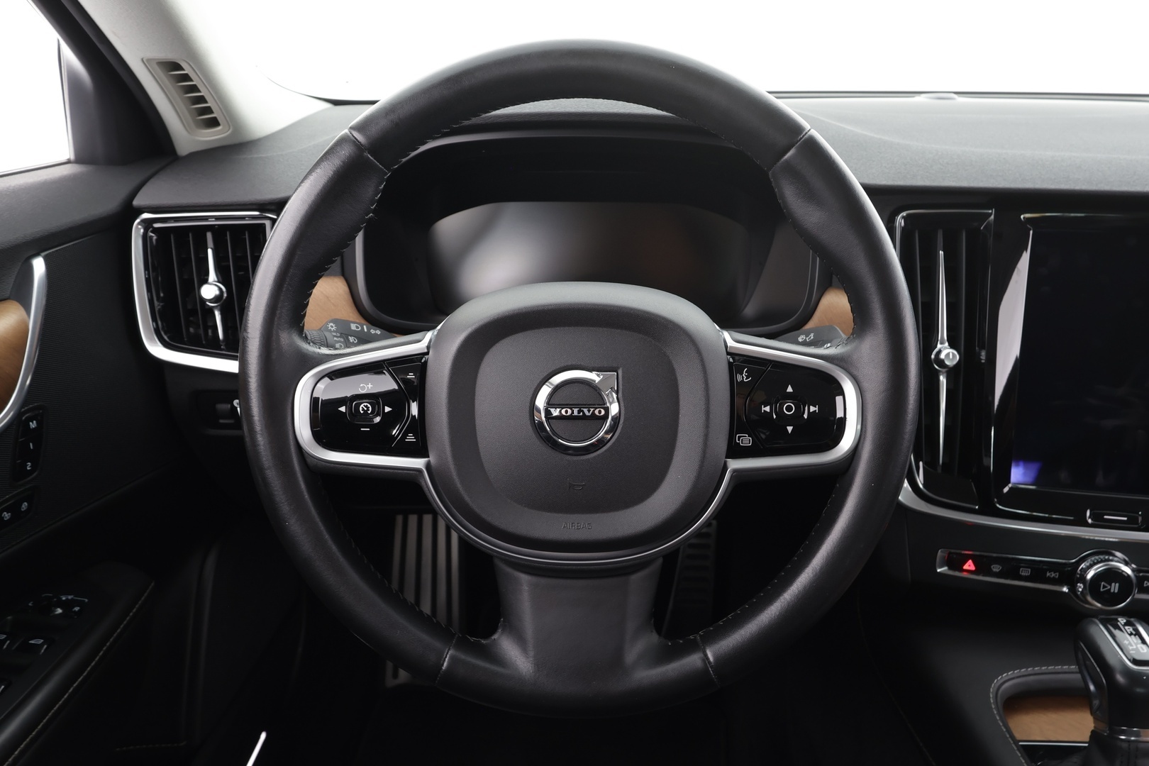 VOLVO S90 2017