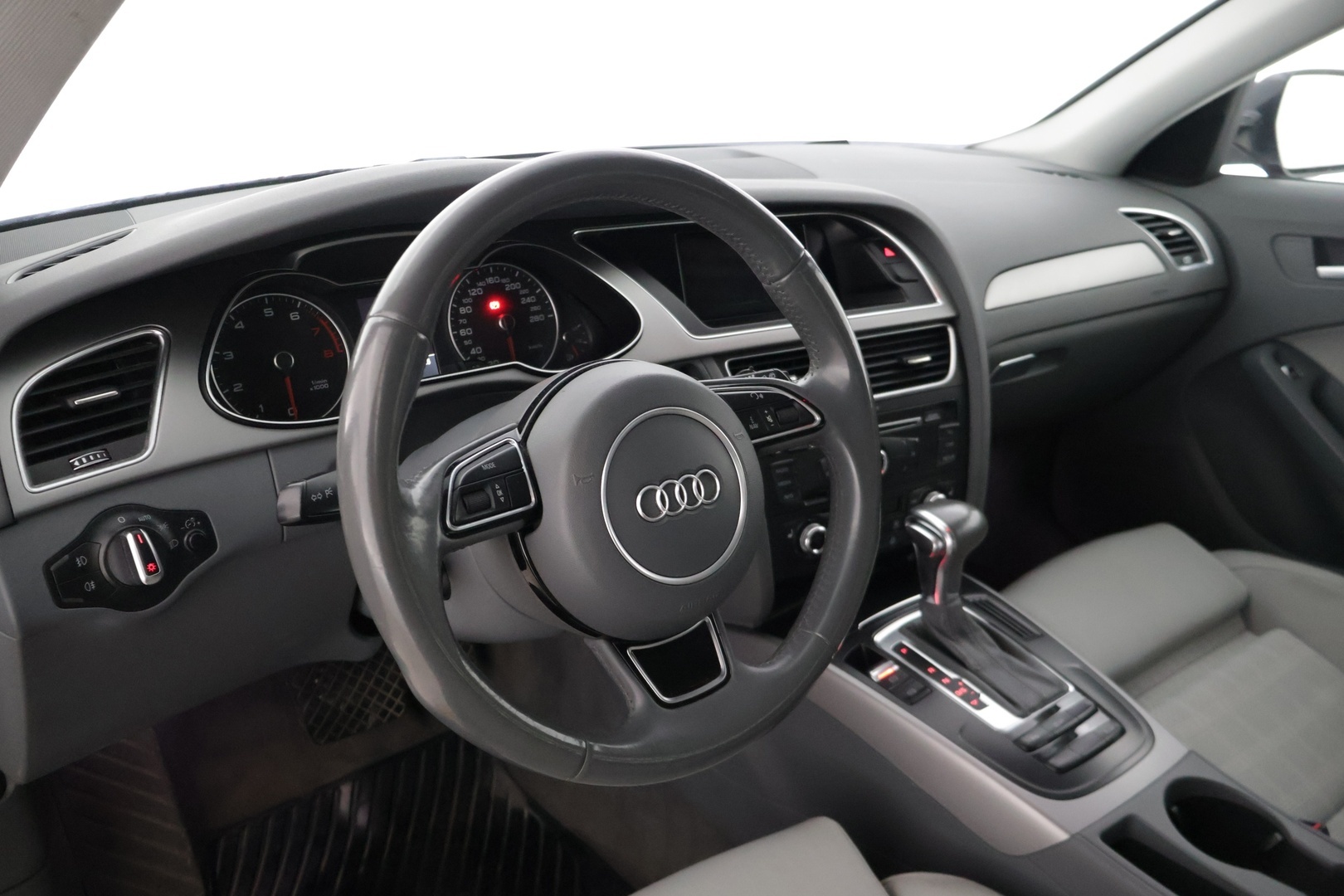 AUDI A4 2014