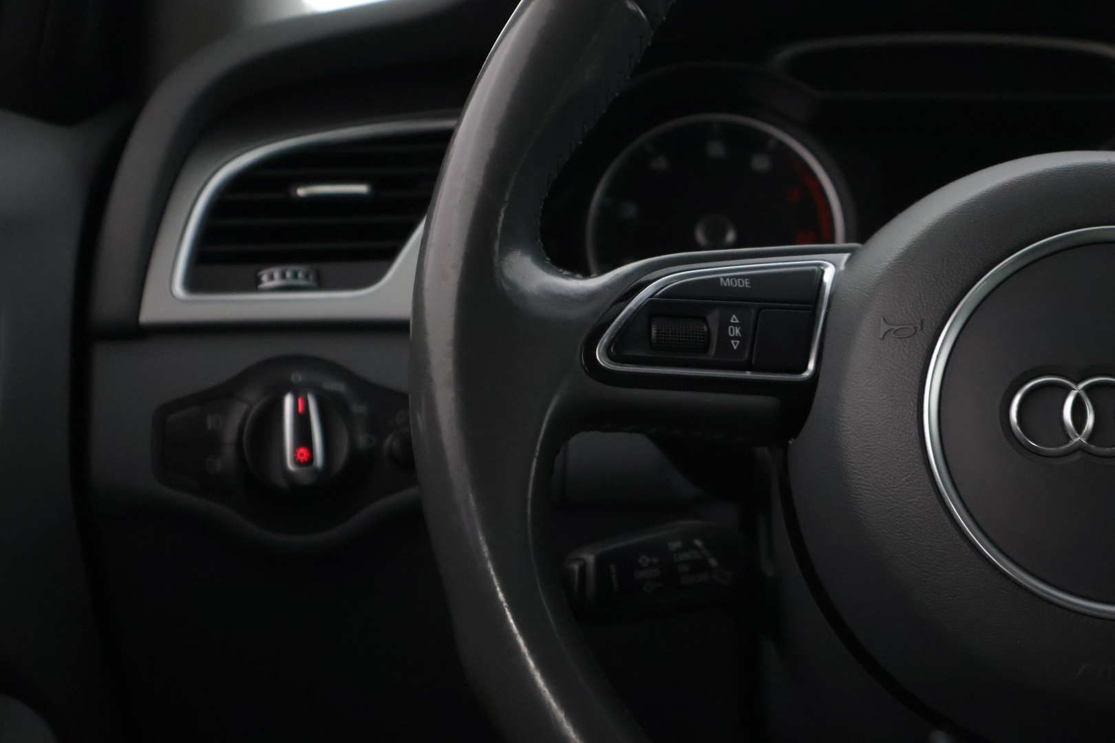 AUDI A4 2014