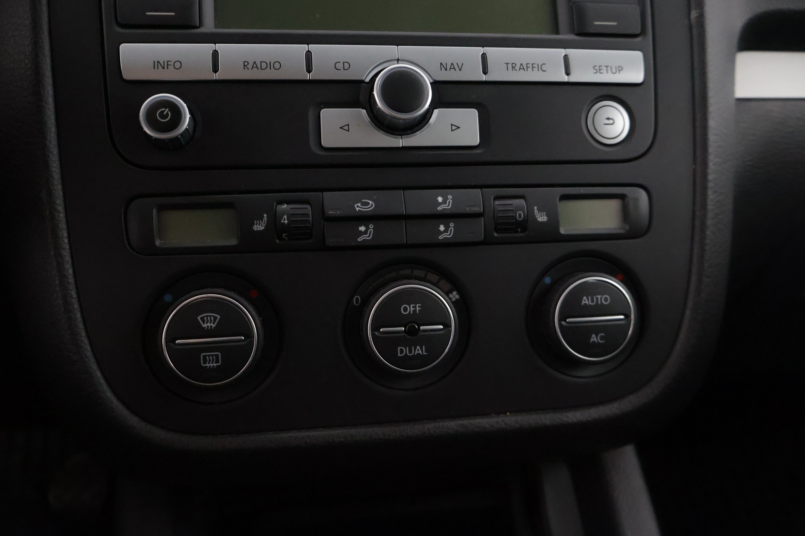 VOLKSWAGEN Golf 2008