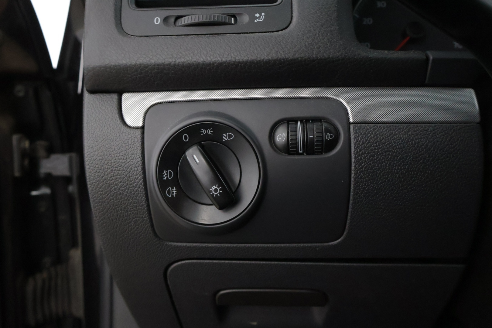VOLKSWAGEN Golf 2008
