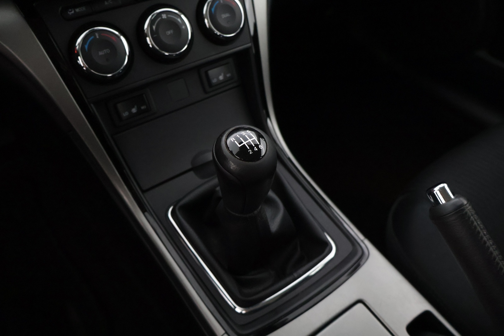 MAZDA Mazda6 2011