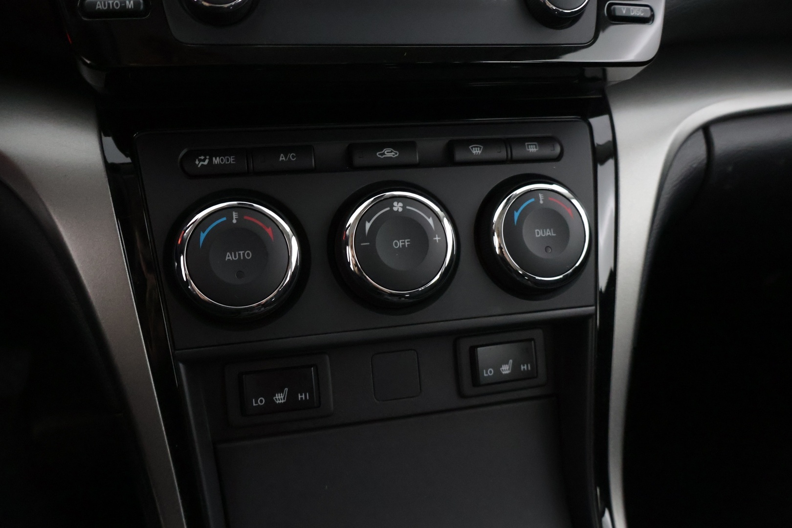MAZDA Mazda6 2011