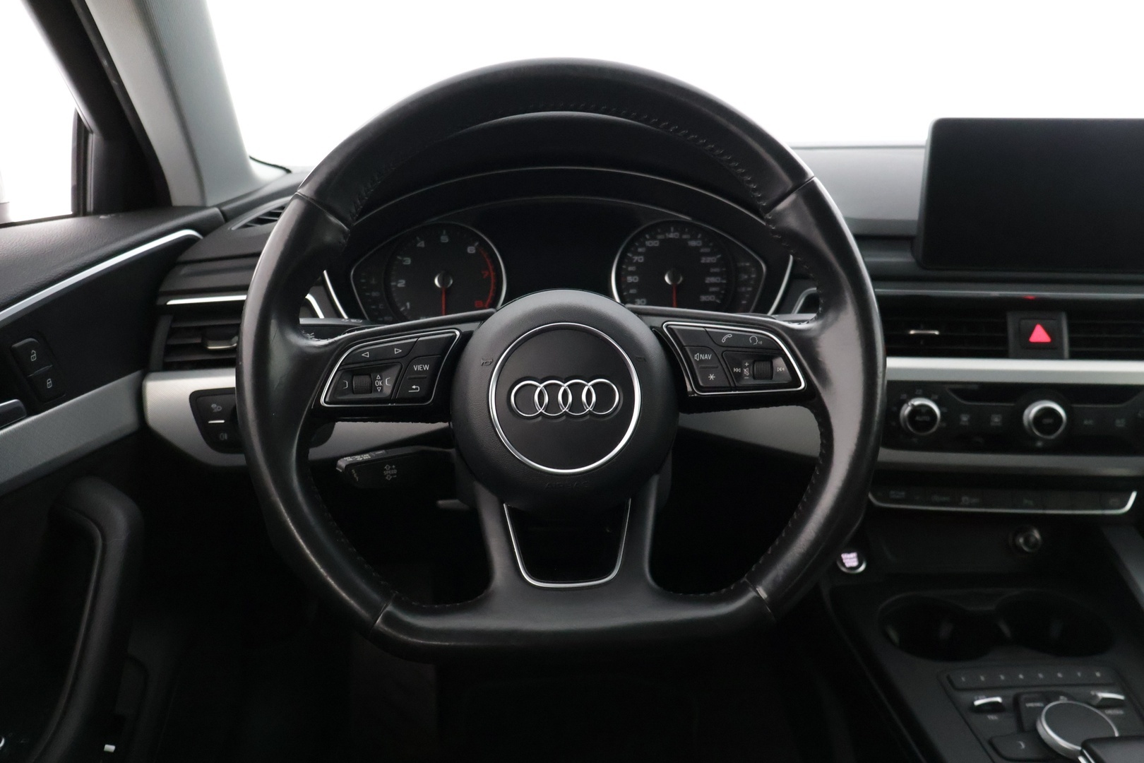 AUDI A4 2016