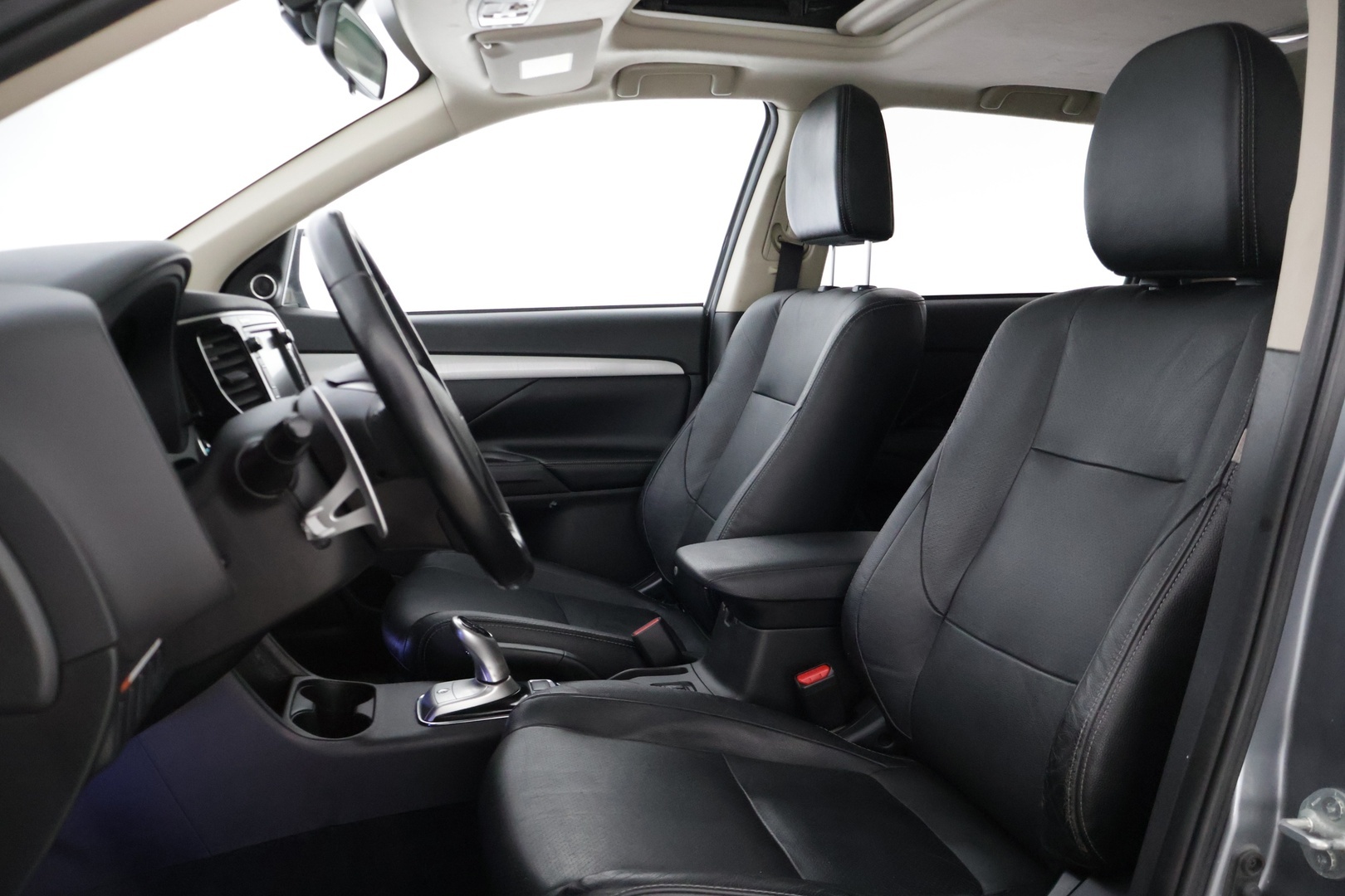 MITSUBISHI OUTLANDER PHEV 2014