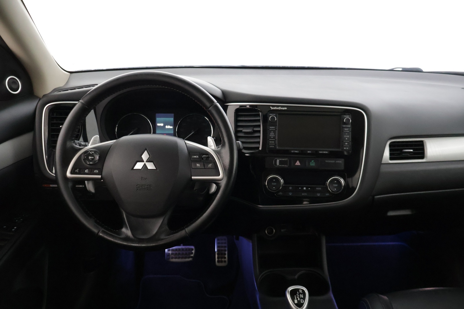 MITSUBISHI OUTLANDER PHEV 2014