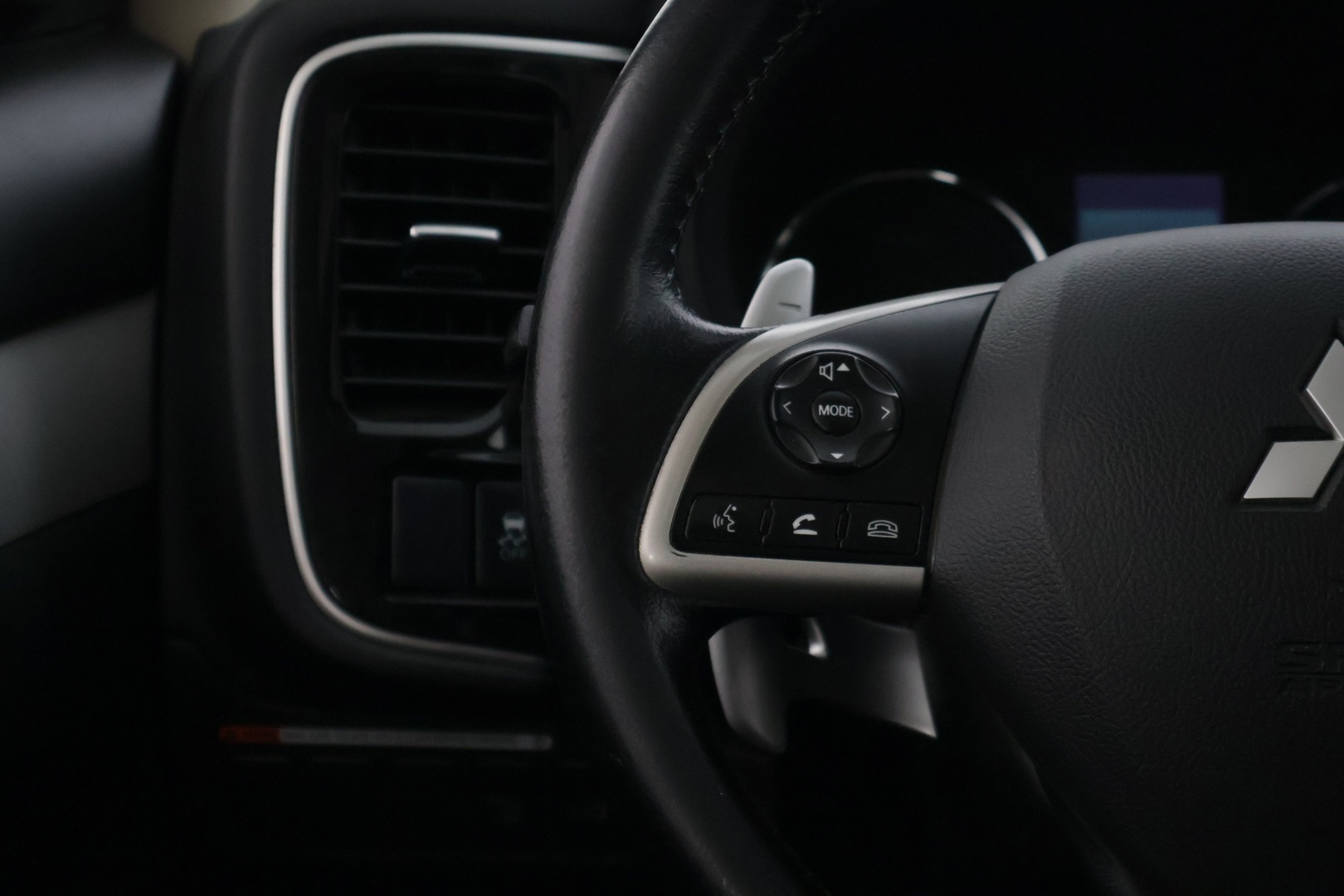 MITSUBISHI OUTLANDER PHEV 2014