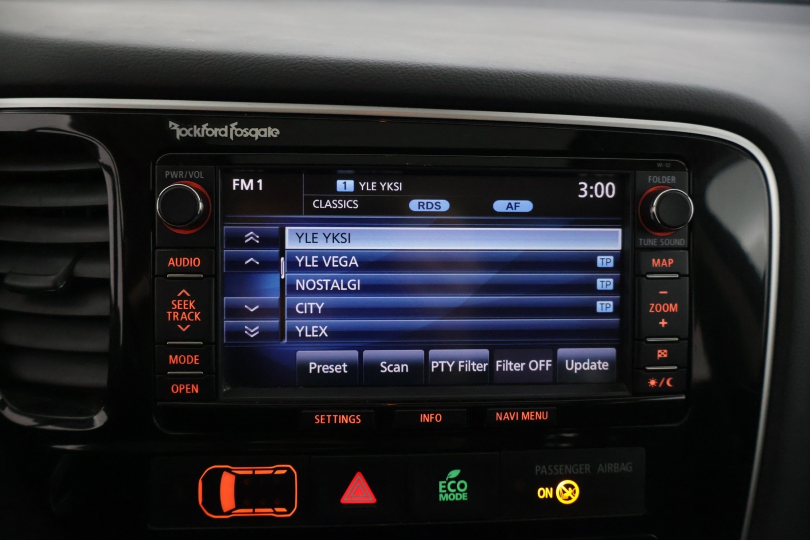 MITSUBISHI OUTLANDER PHEV 2014