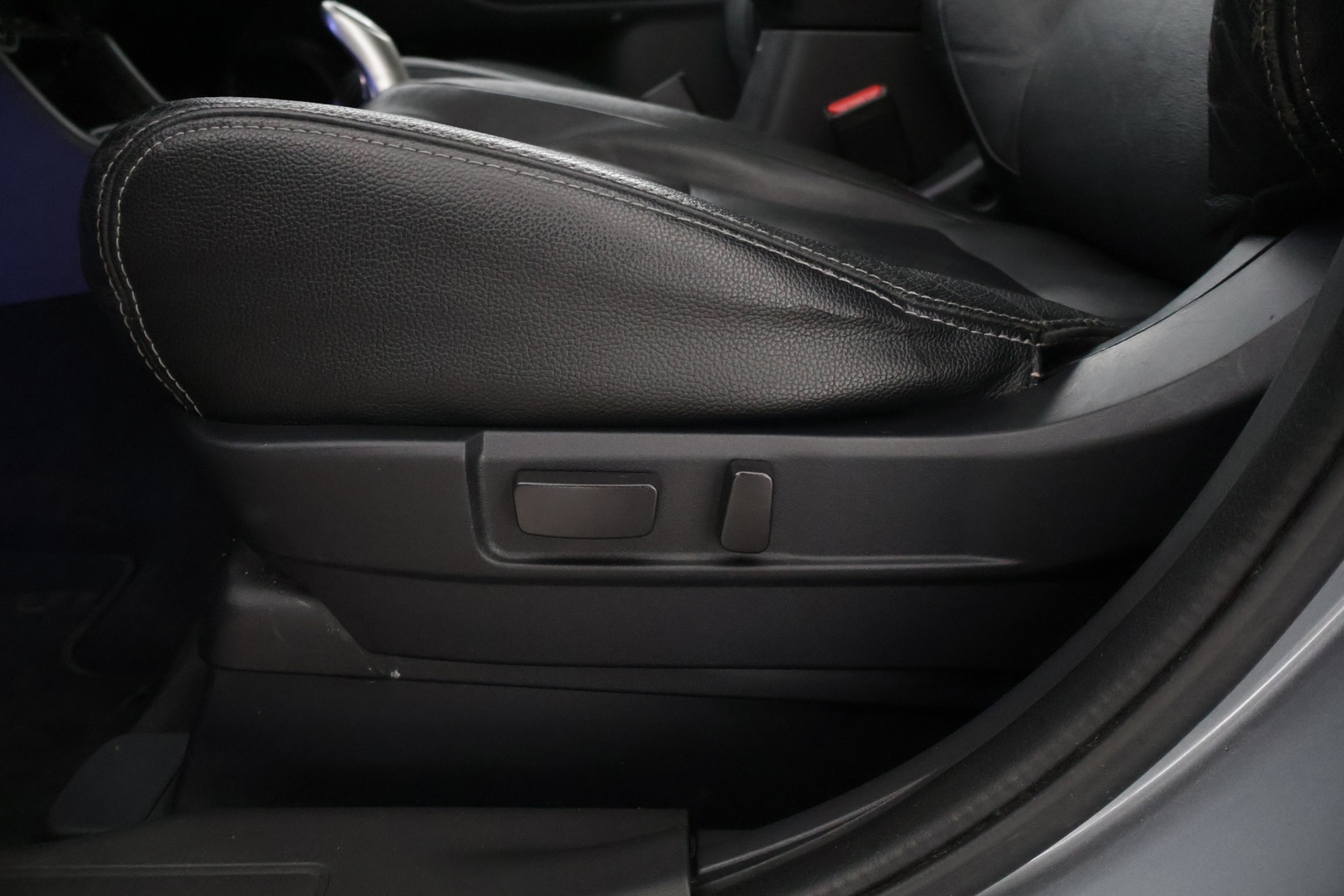 MITSUBISHI OUTLANDER PHEV 2014