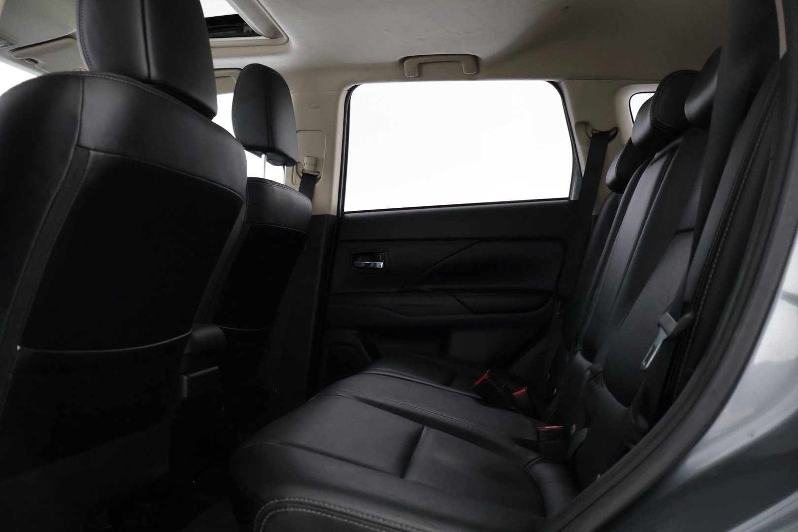 MITSUBISHI OUTLANDER PHEV 2014