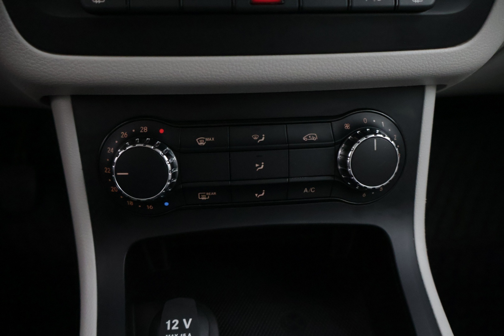 MERCEDES-BENZ B 2013