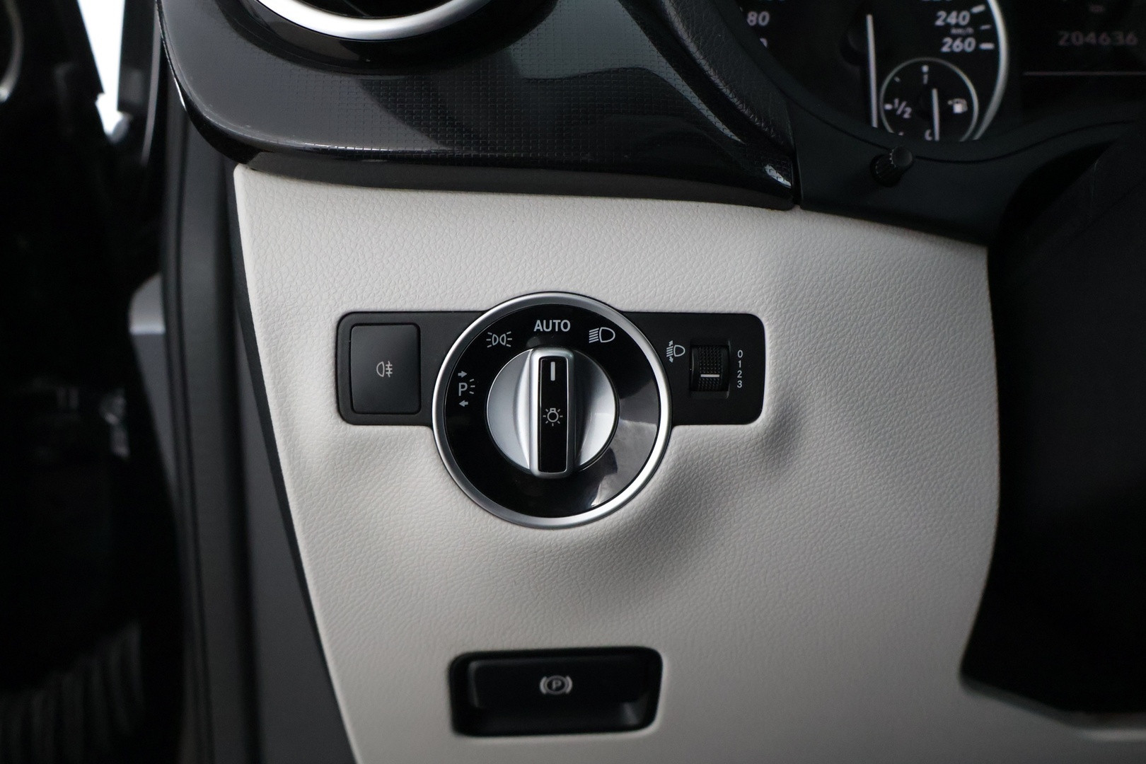 MERCEDES-BENZ B 2013