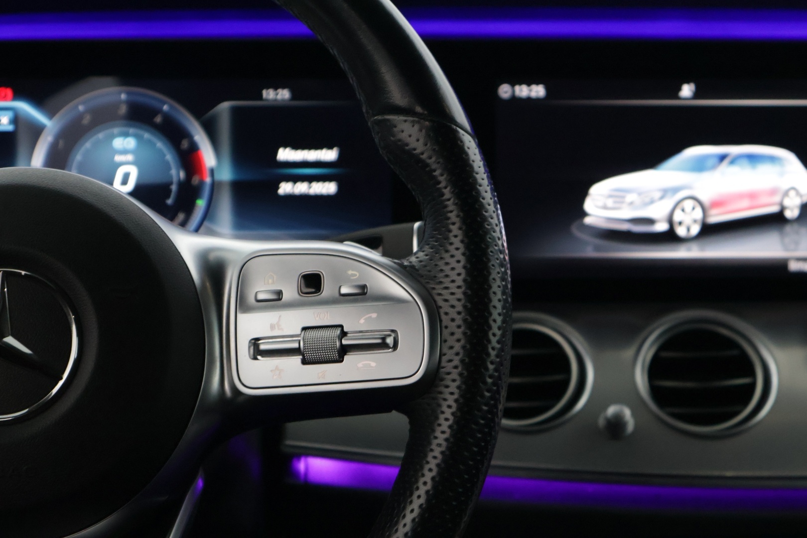 MERCEDES-BENZ E 2020