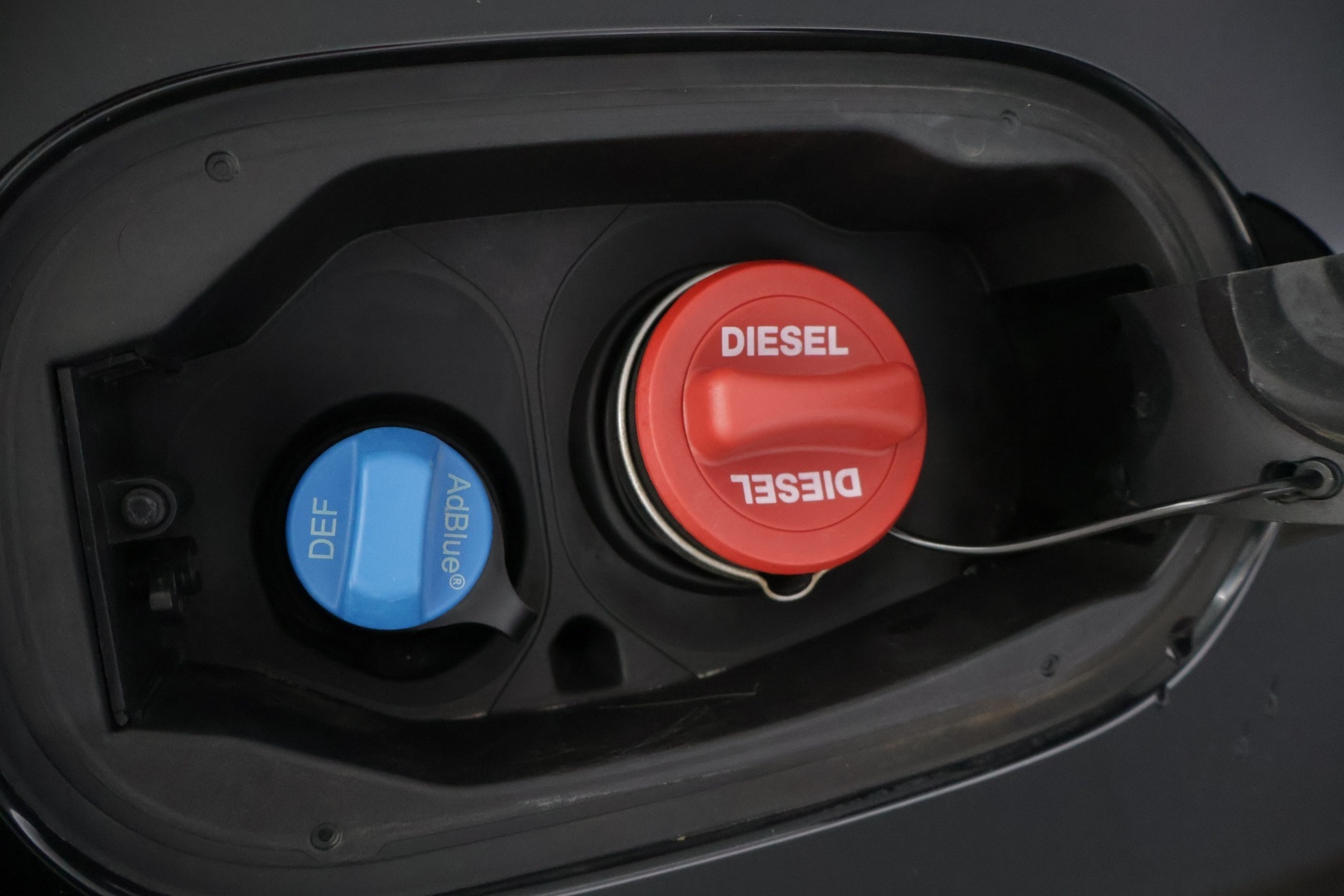 MERCEDES-BENZ E 2020