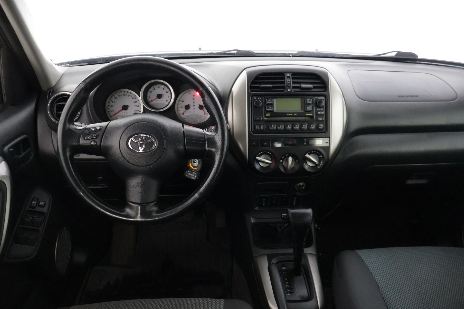TOYOTA RAV4 2005