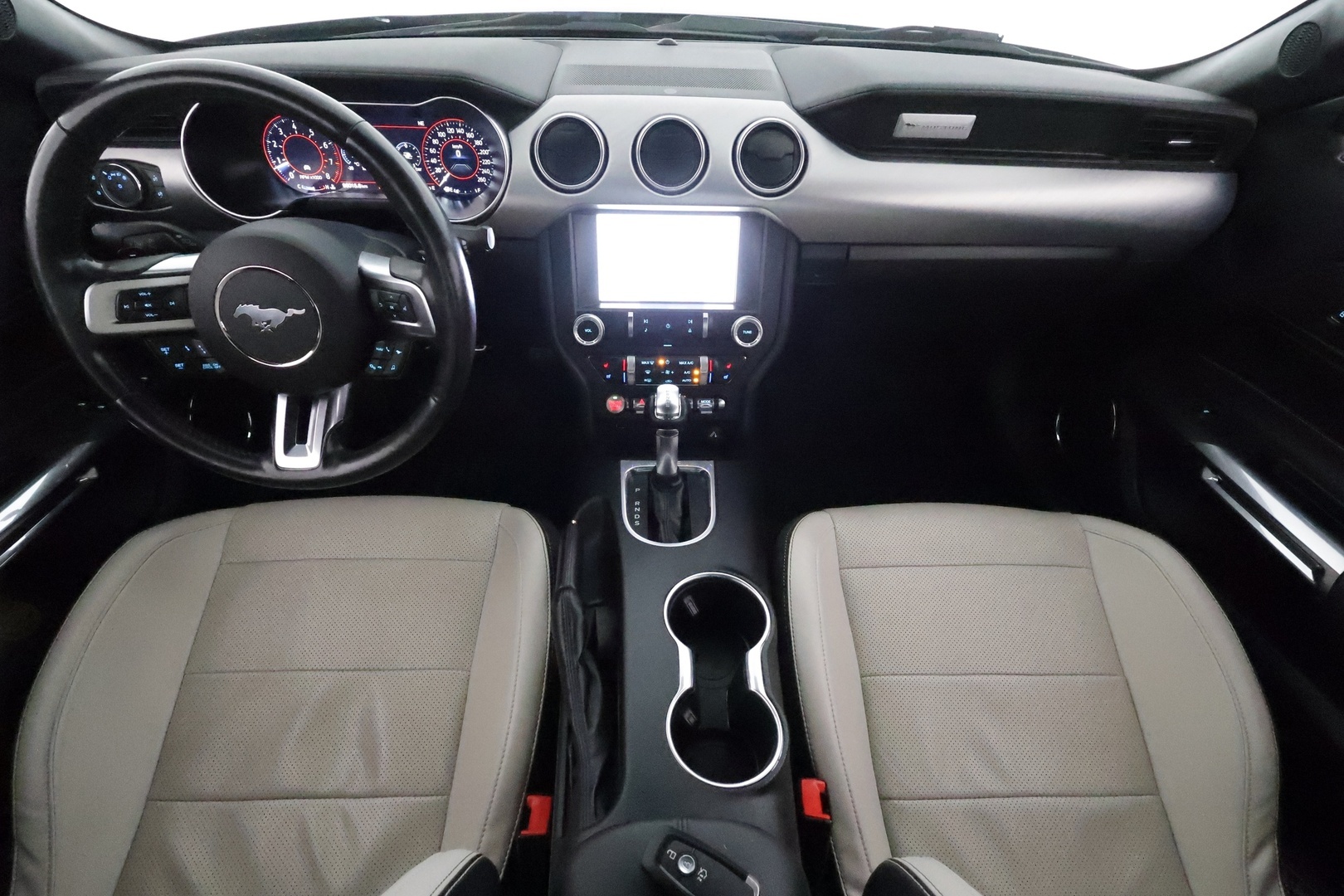 FORD Mustang 2019
