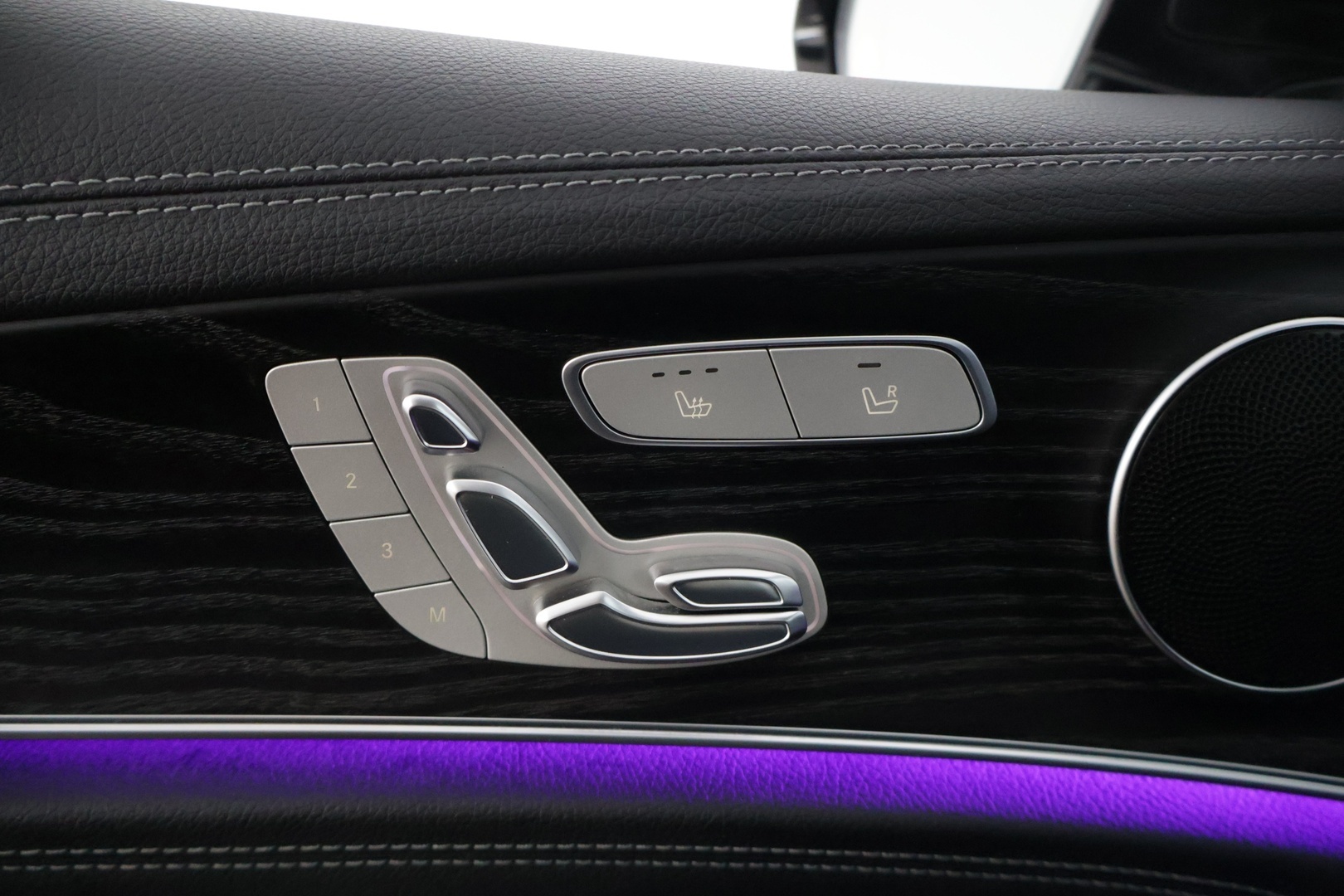 MERCEDES-BENZ E 2019