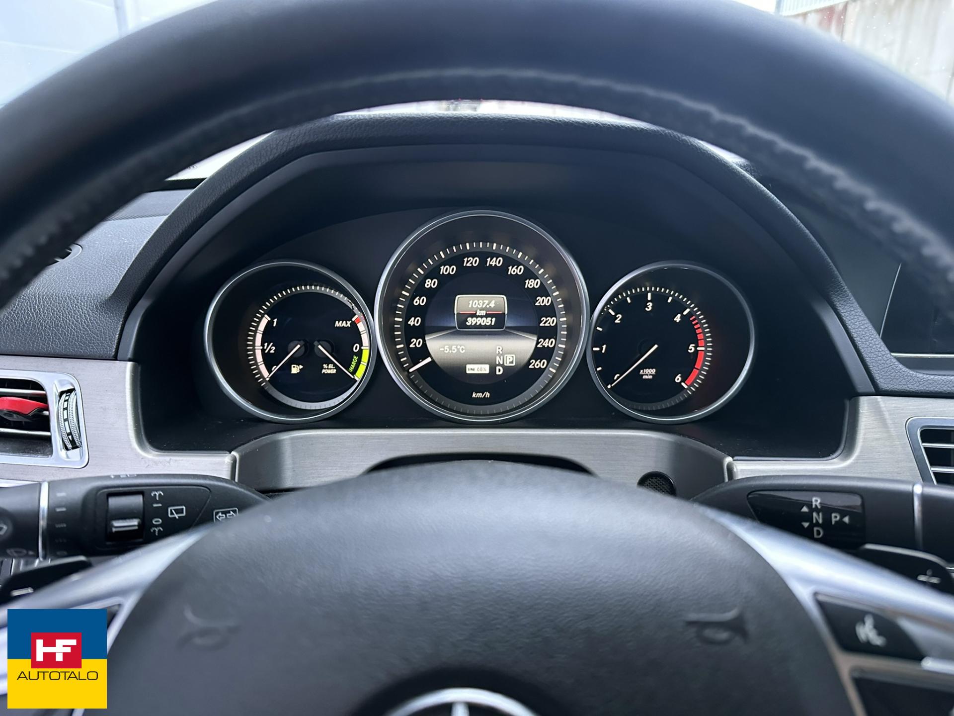 MERCEDES-BENZ E 2014