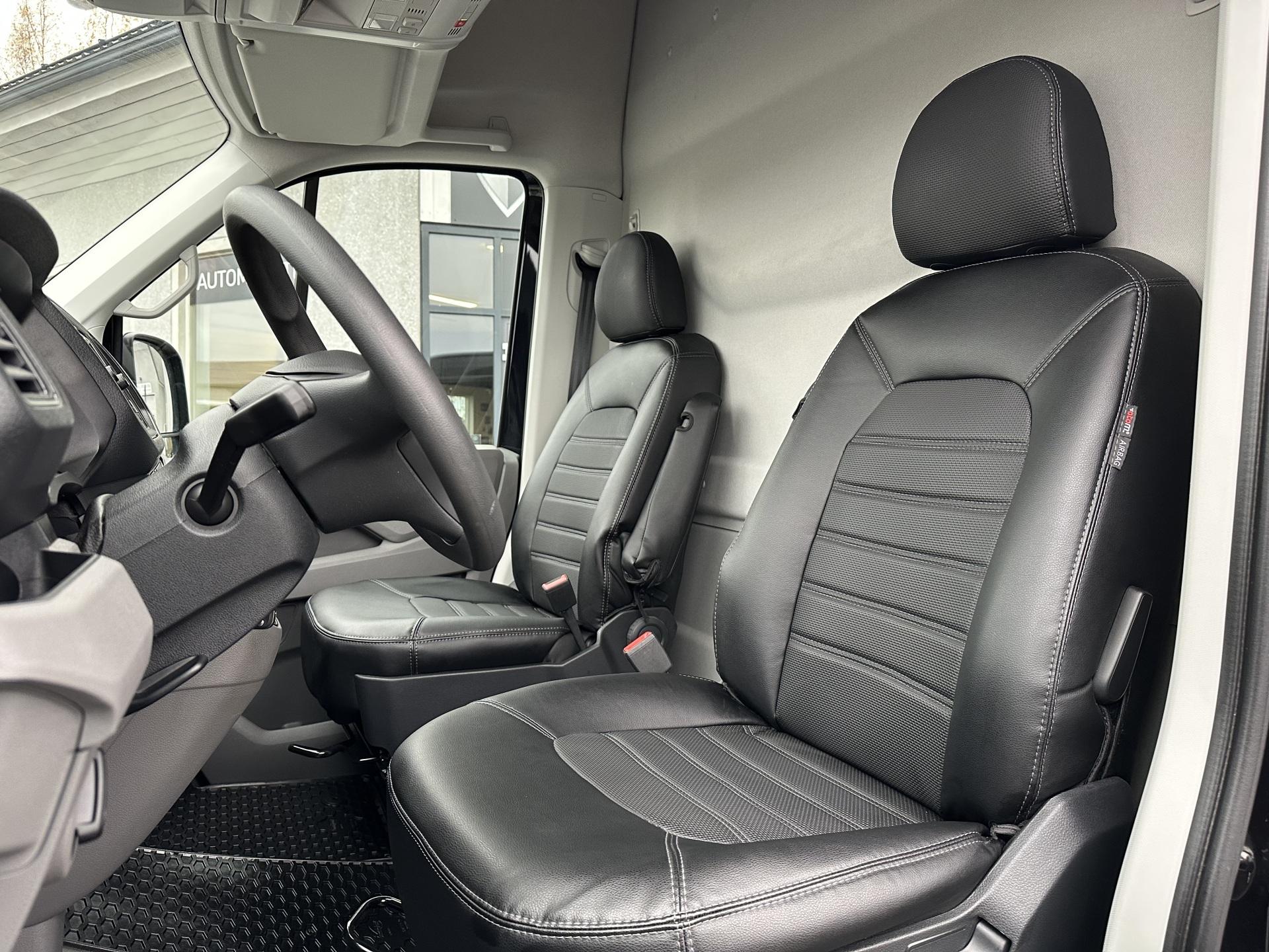 VOLKSWAGEN Crafter 2023