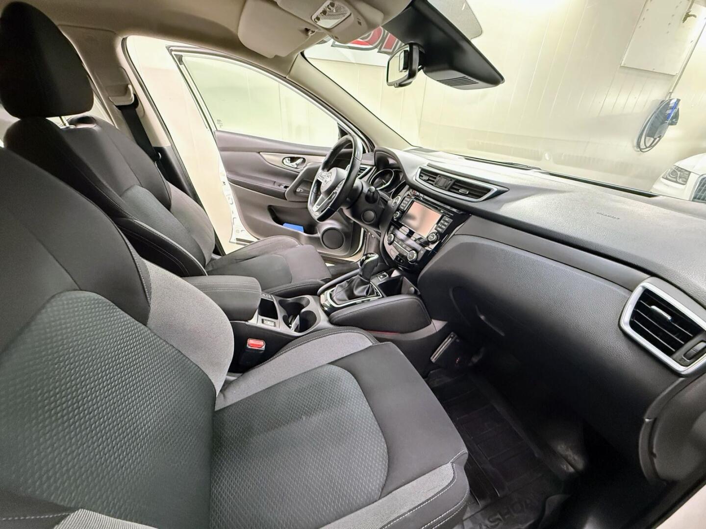 NISSAN Qashqai 2018