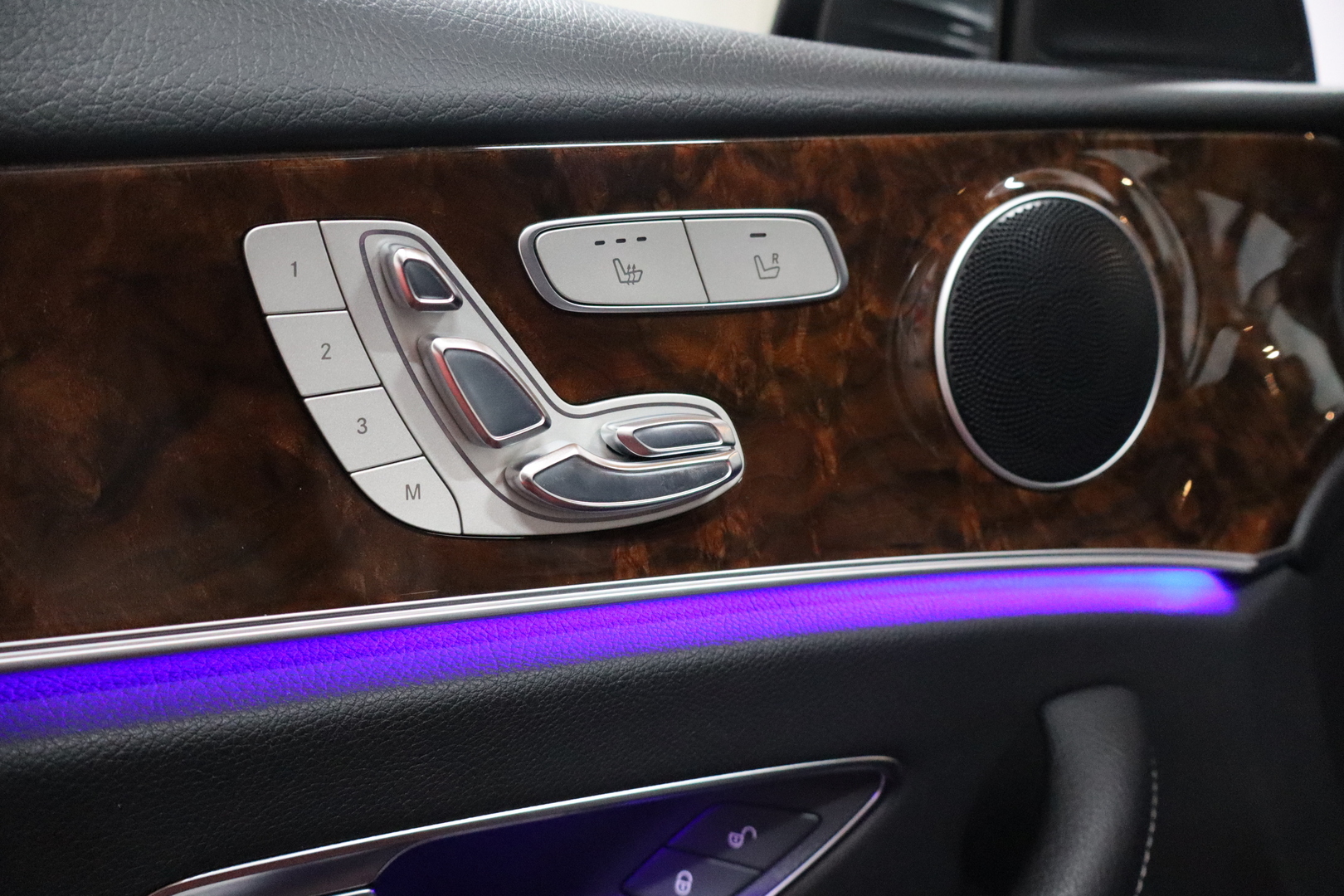 MERCEDES-BENZ E 2017