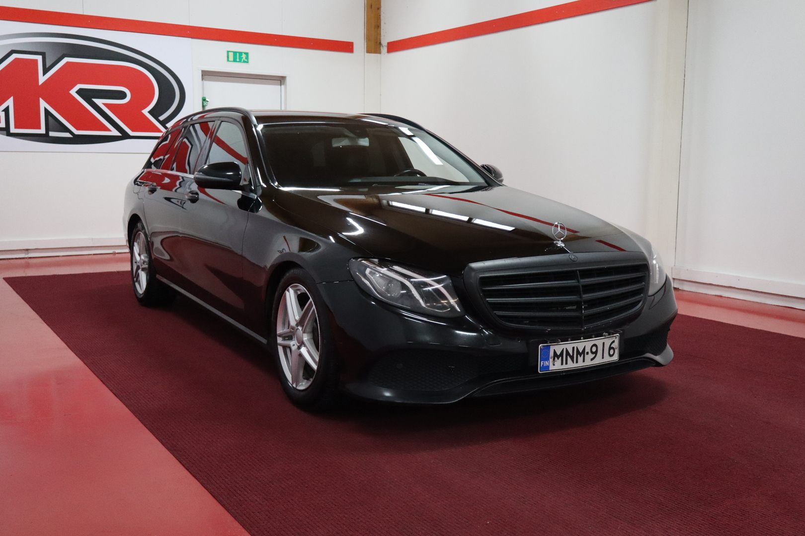 MERCEDES-BENZ E 2018