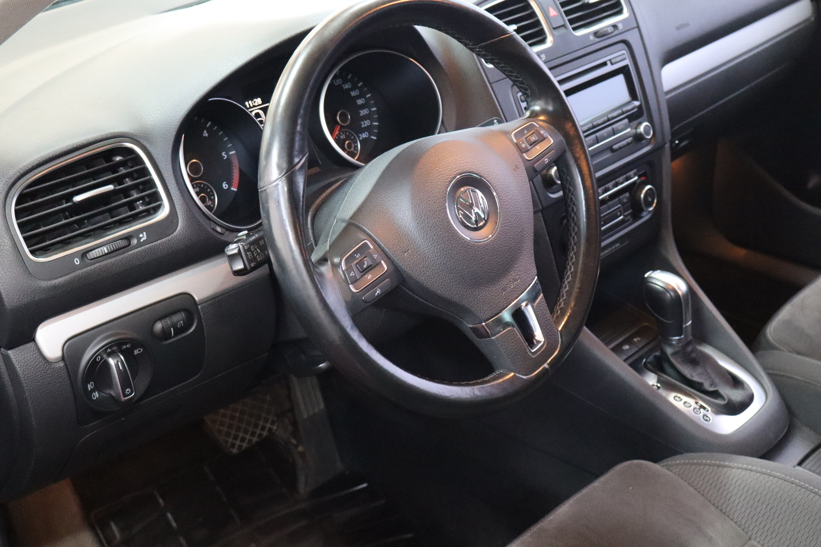 VOLKSWAGEN Golf 2011