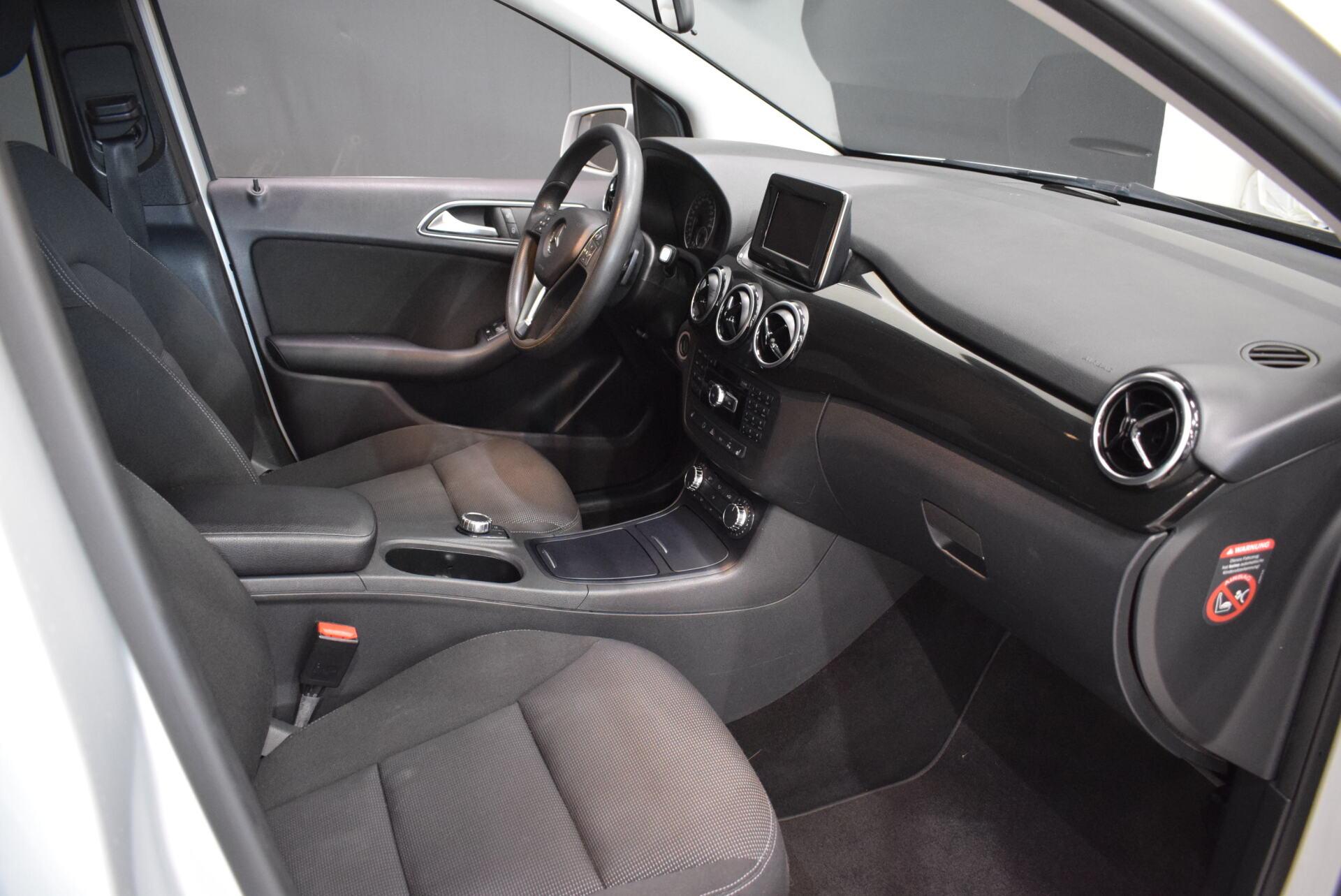 MERCEDES-BENZ B 2014