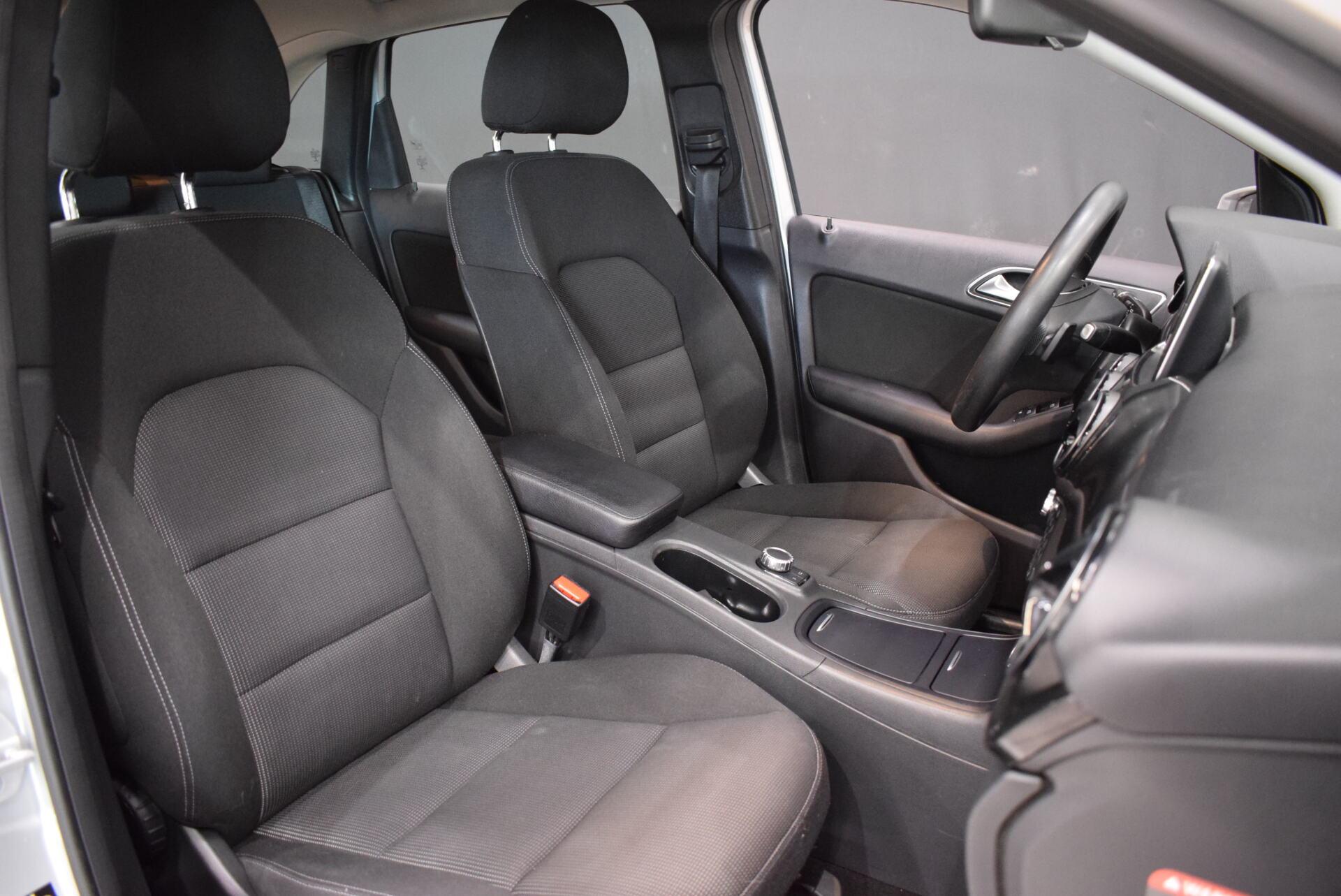 MERCEDES-BENZ B 2014