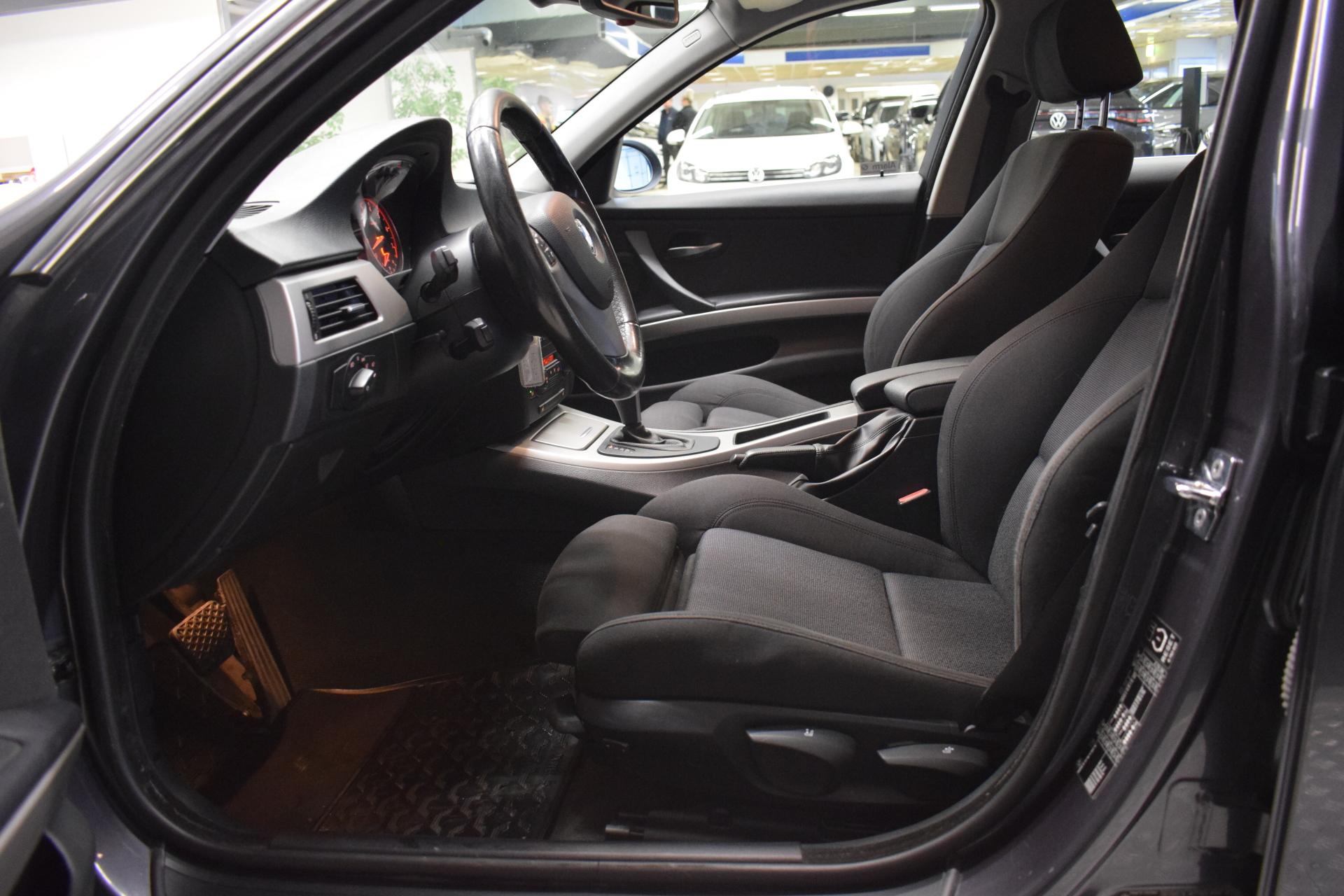 BMW 325 2006