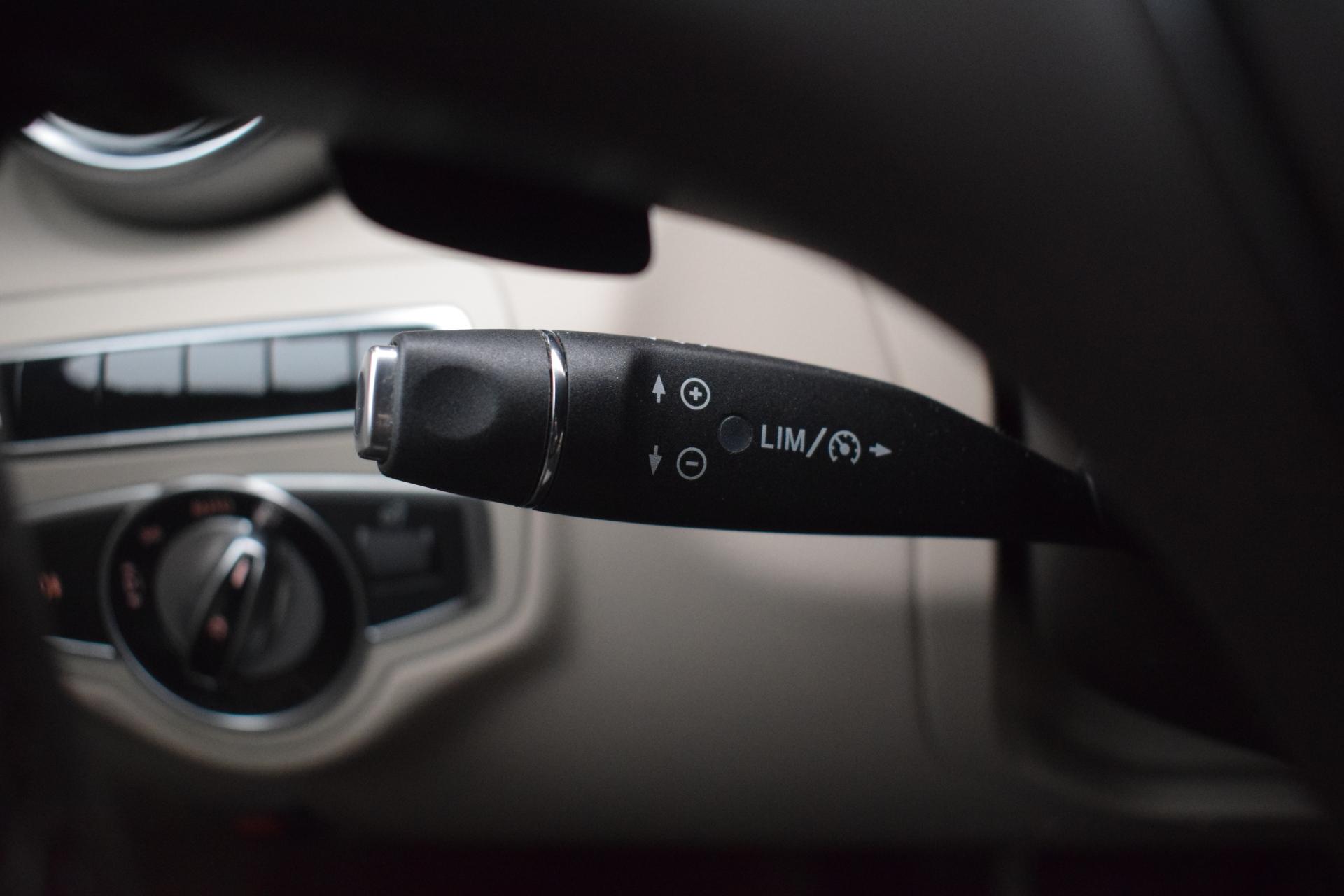 MERCEDES-BENZ C 2016