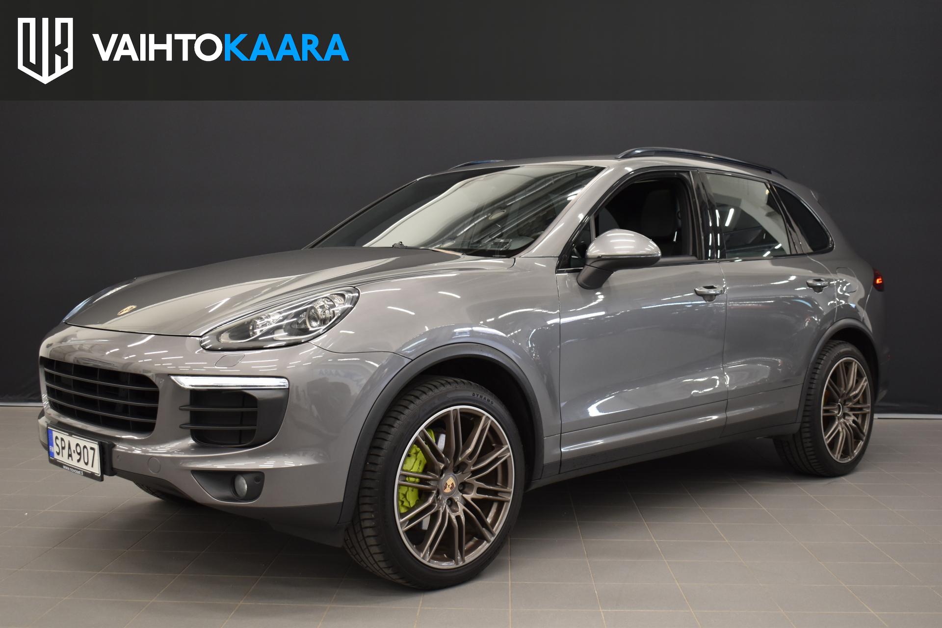 PORSCHE Cayenne 2015