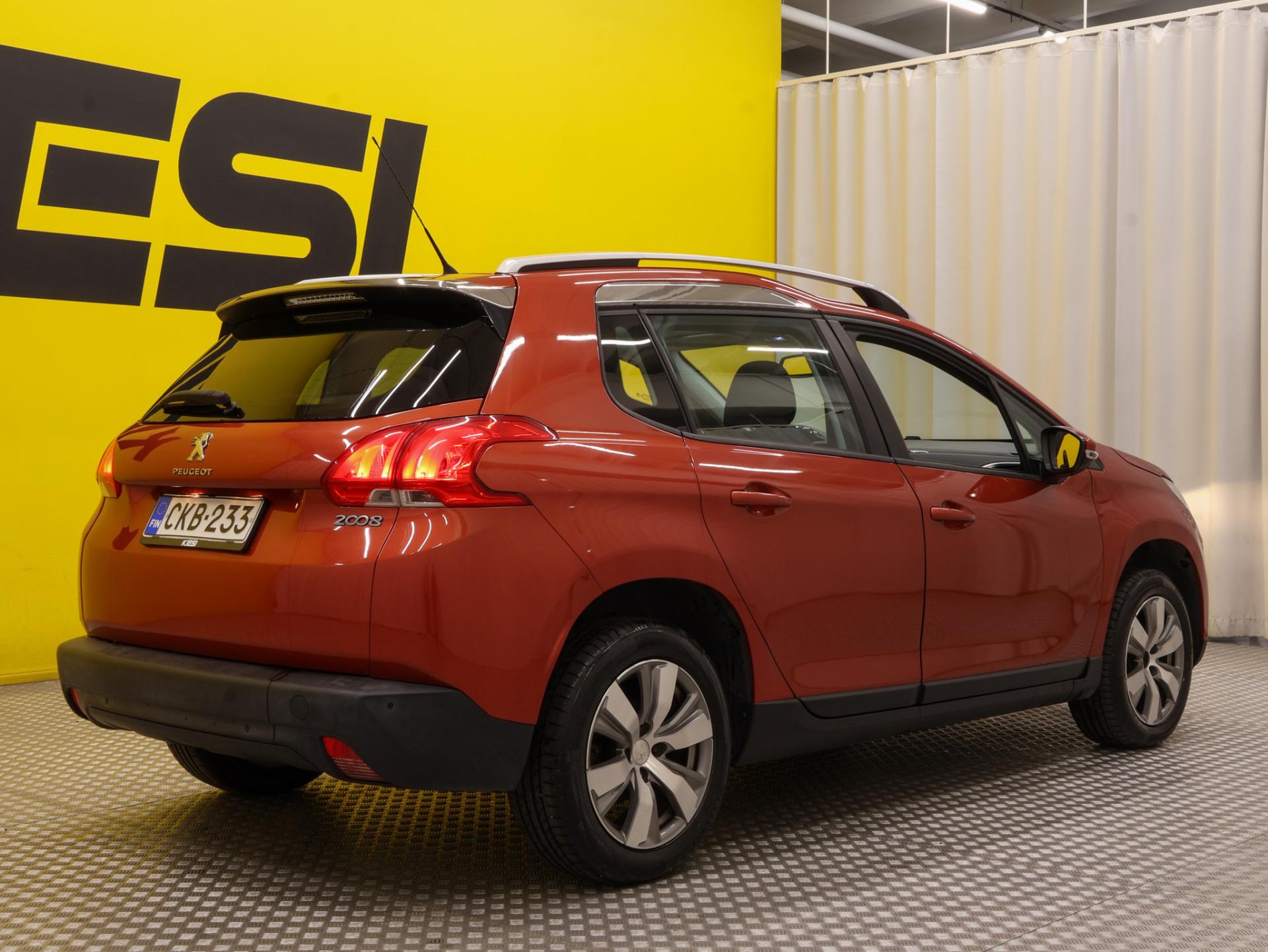 PEUGEOT 2008 2015