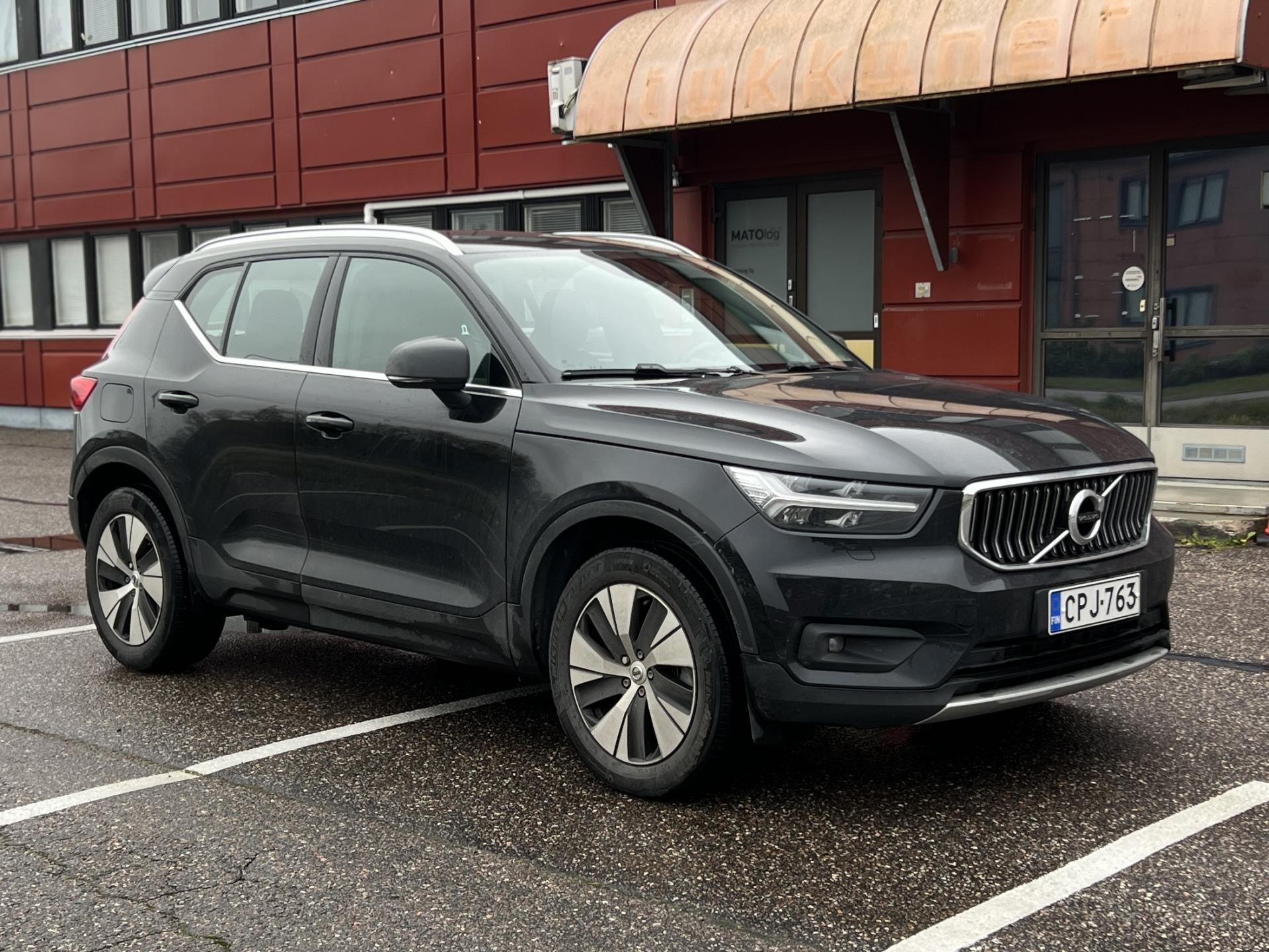 VOLVO XC40 2021