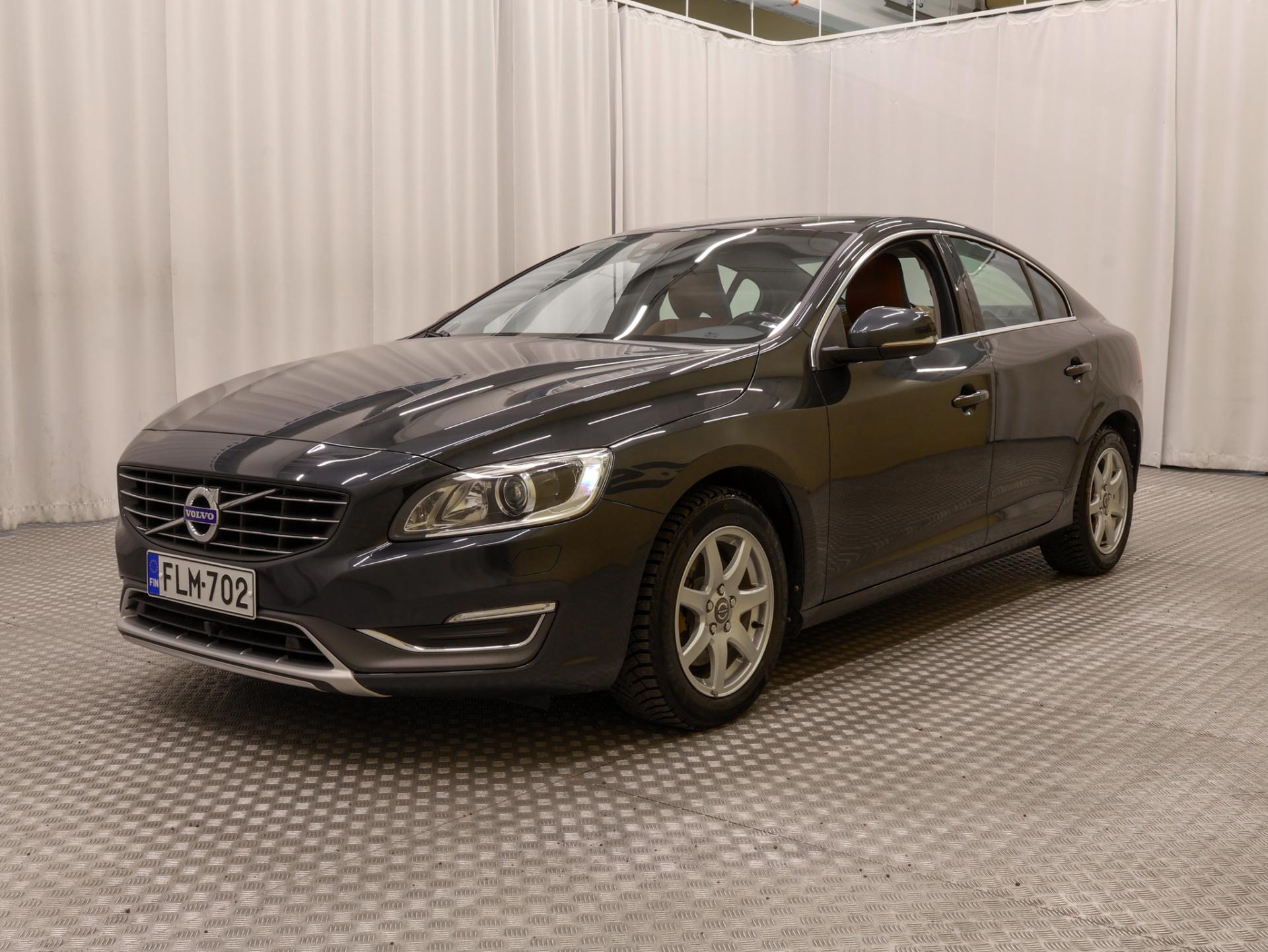 VOLVO S60 2015