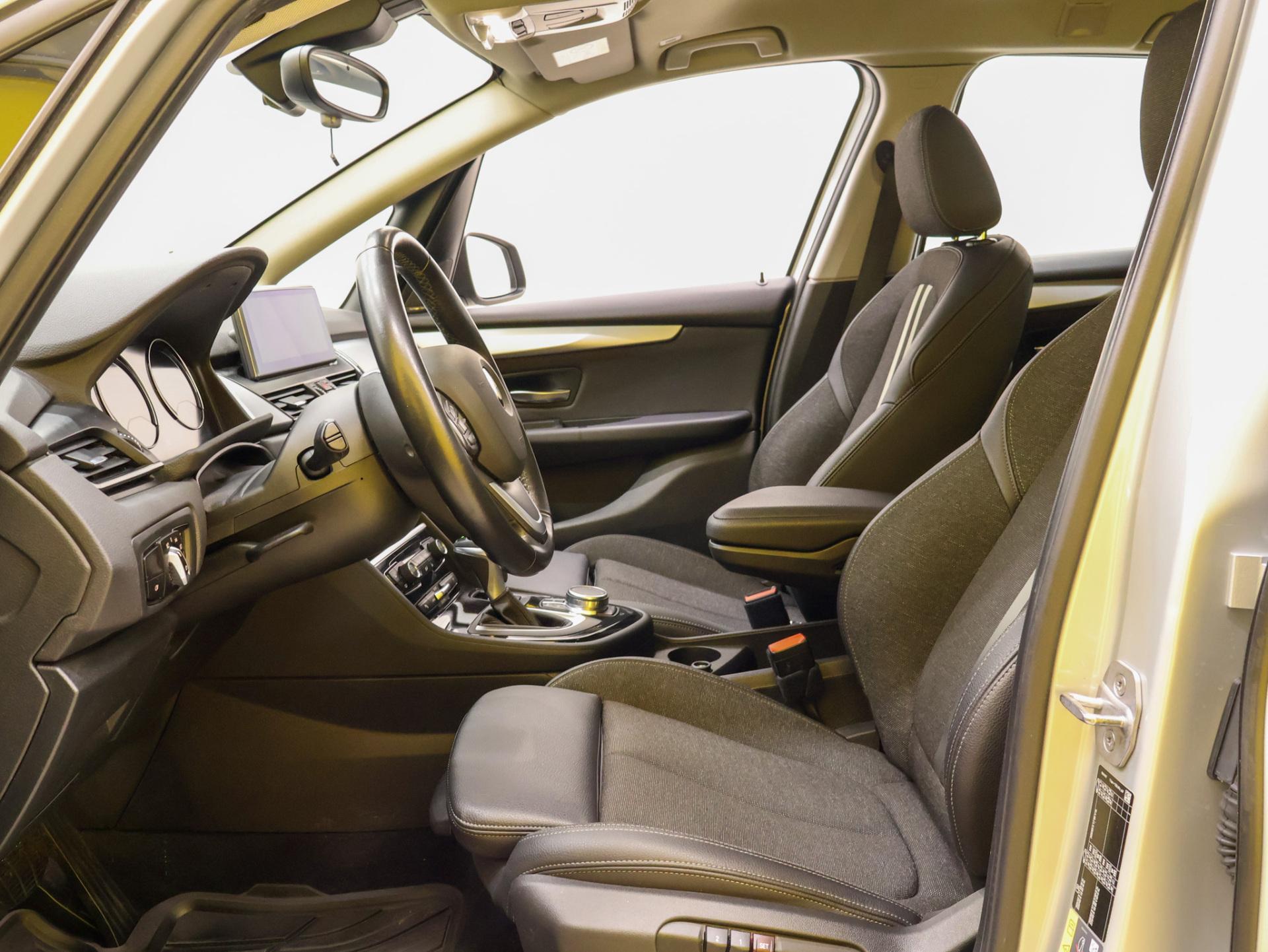 BMW 225 2018
