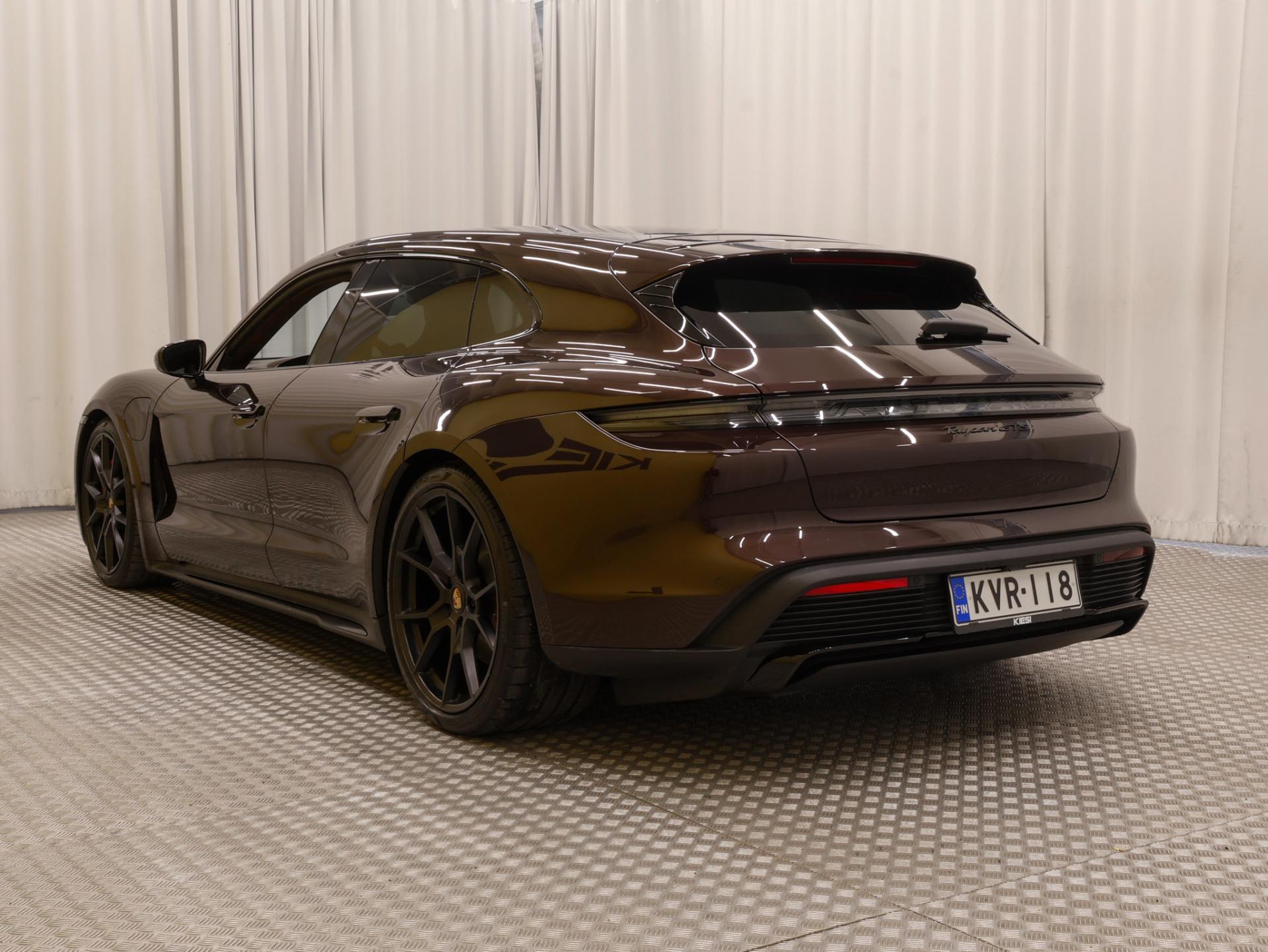 PORSCHE Taycan 2022