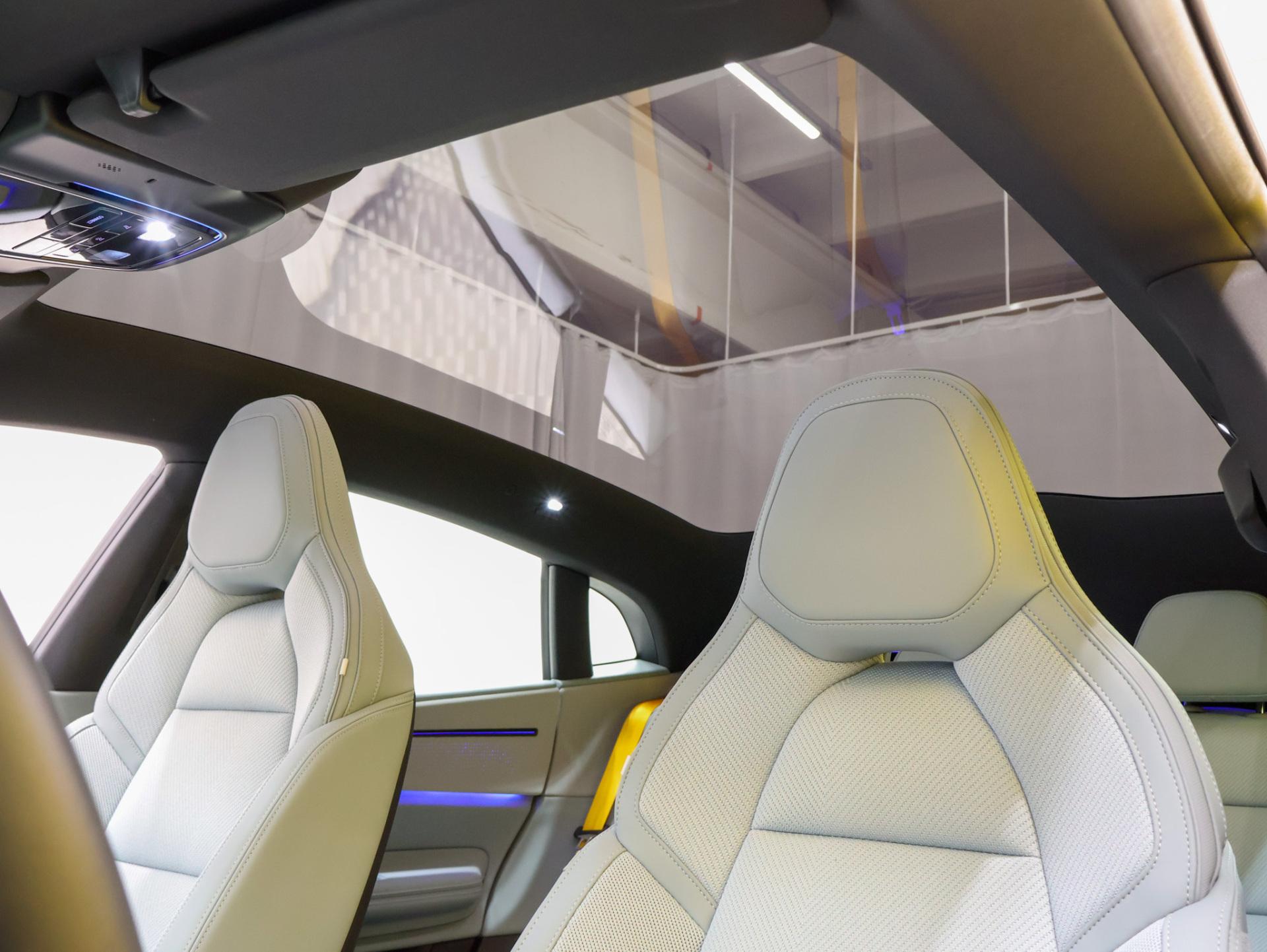 POLESTAR 4 2025