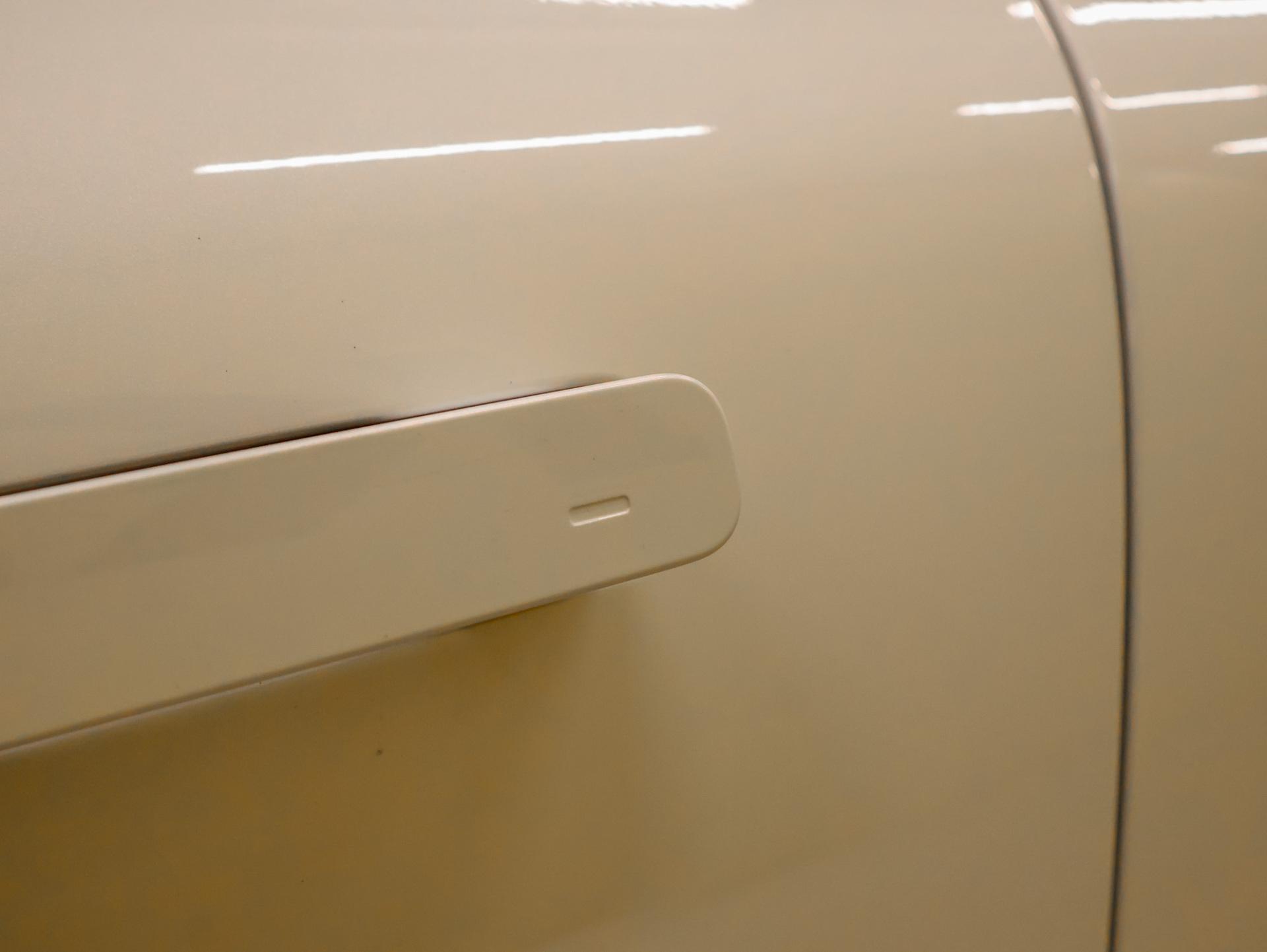 POLESTAR 4 2025