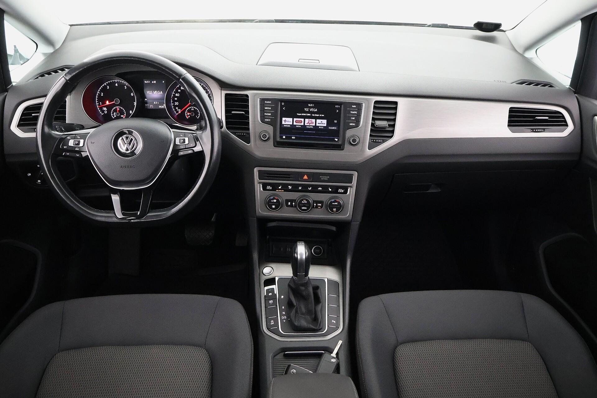 VOLKSWAGEN Golf Sportsvan 2016