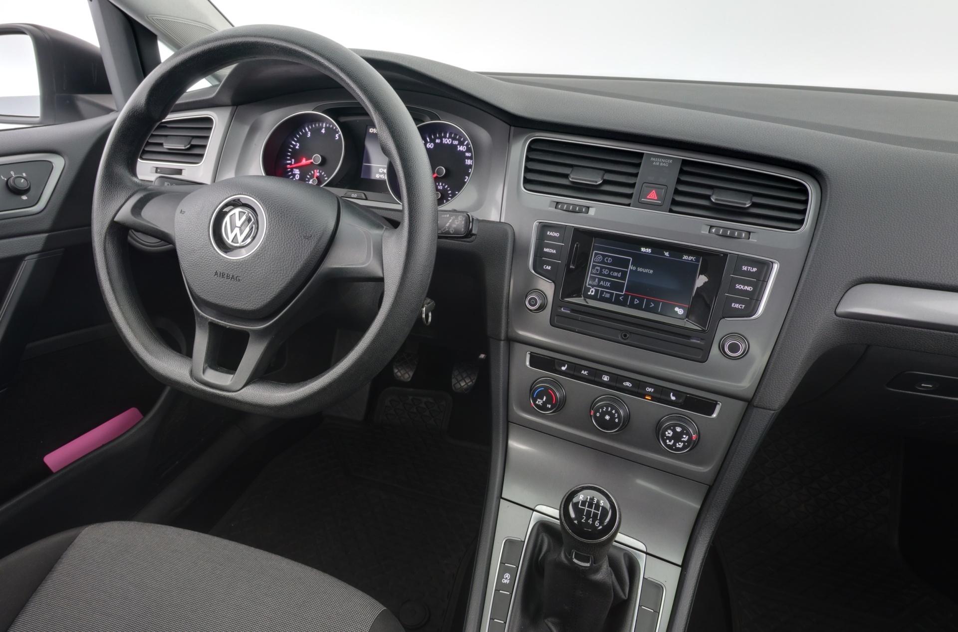 VOLKSWAGEN Golf 2013
