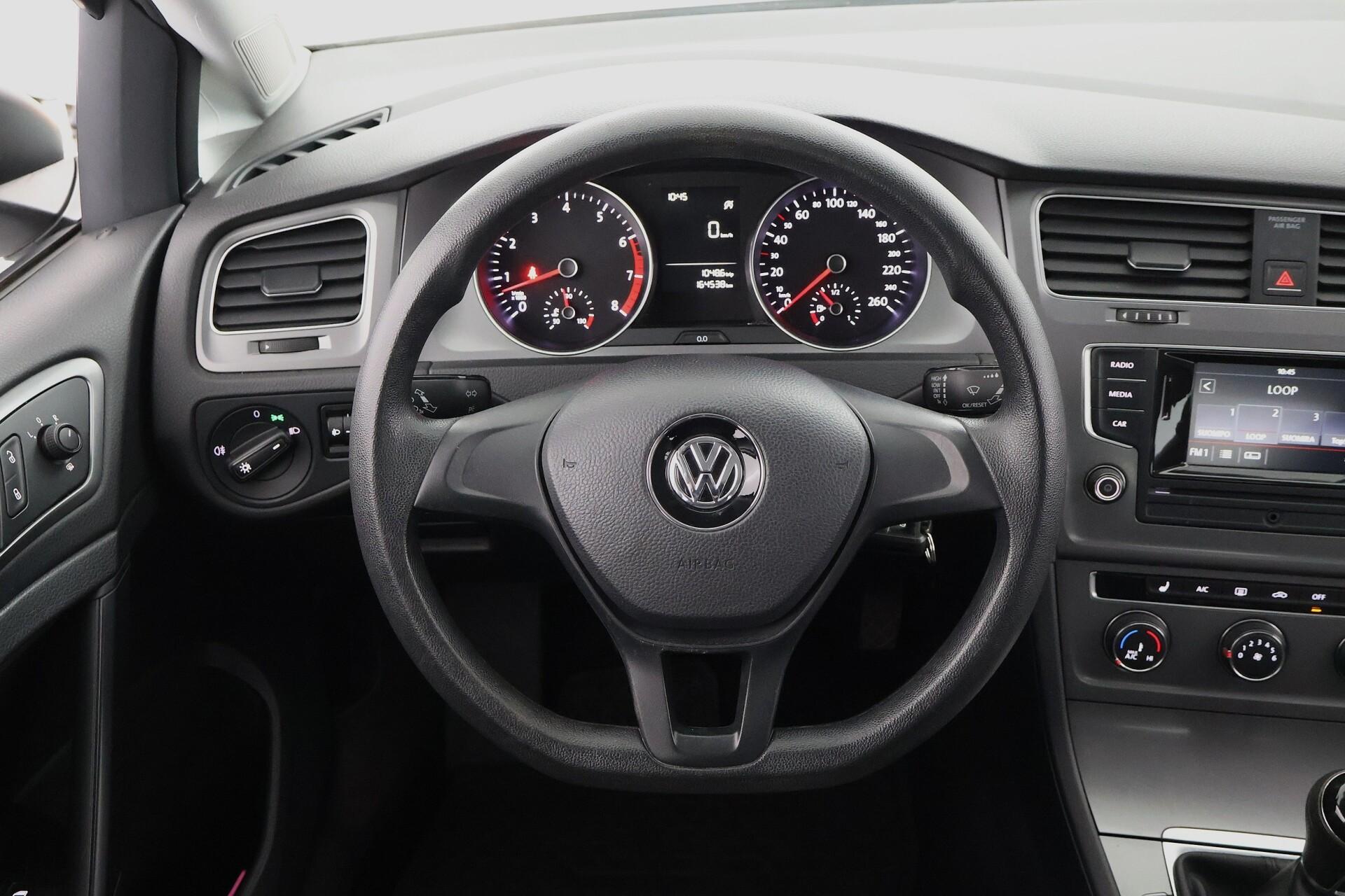 VOLKSWAGEN Golf 2013