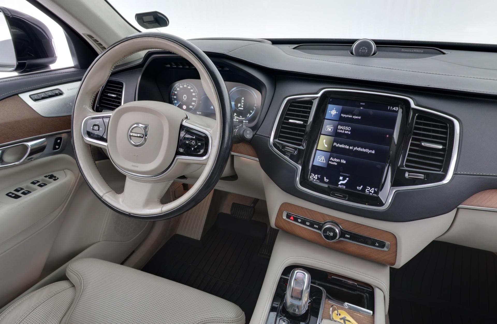 VOLVO XC90 2017