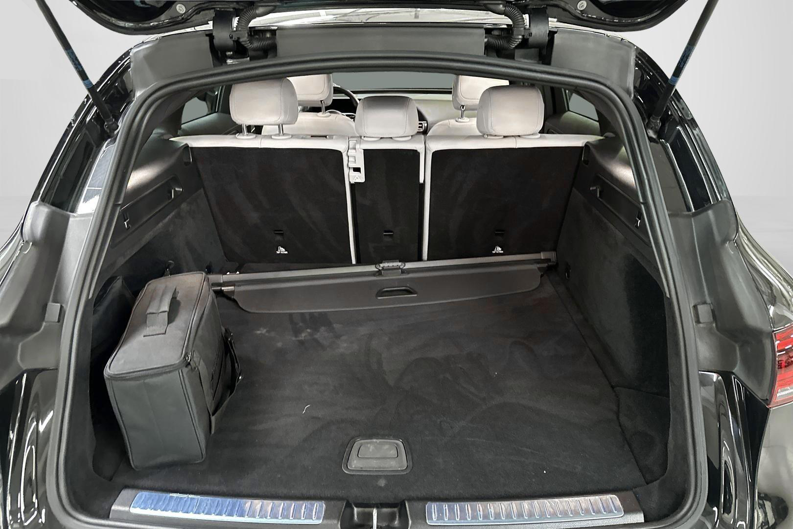 MERCEDES-BENZ EQC 2021
