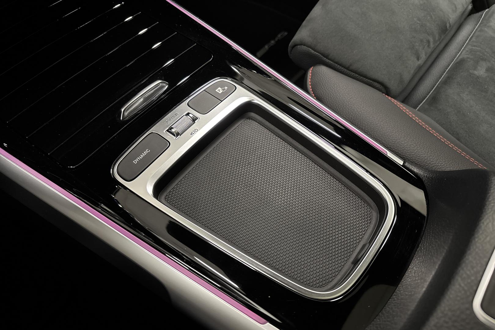 Mercedes-Benz EQB 2025