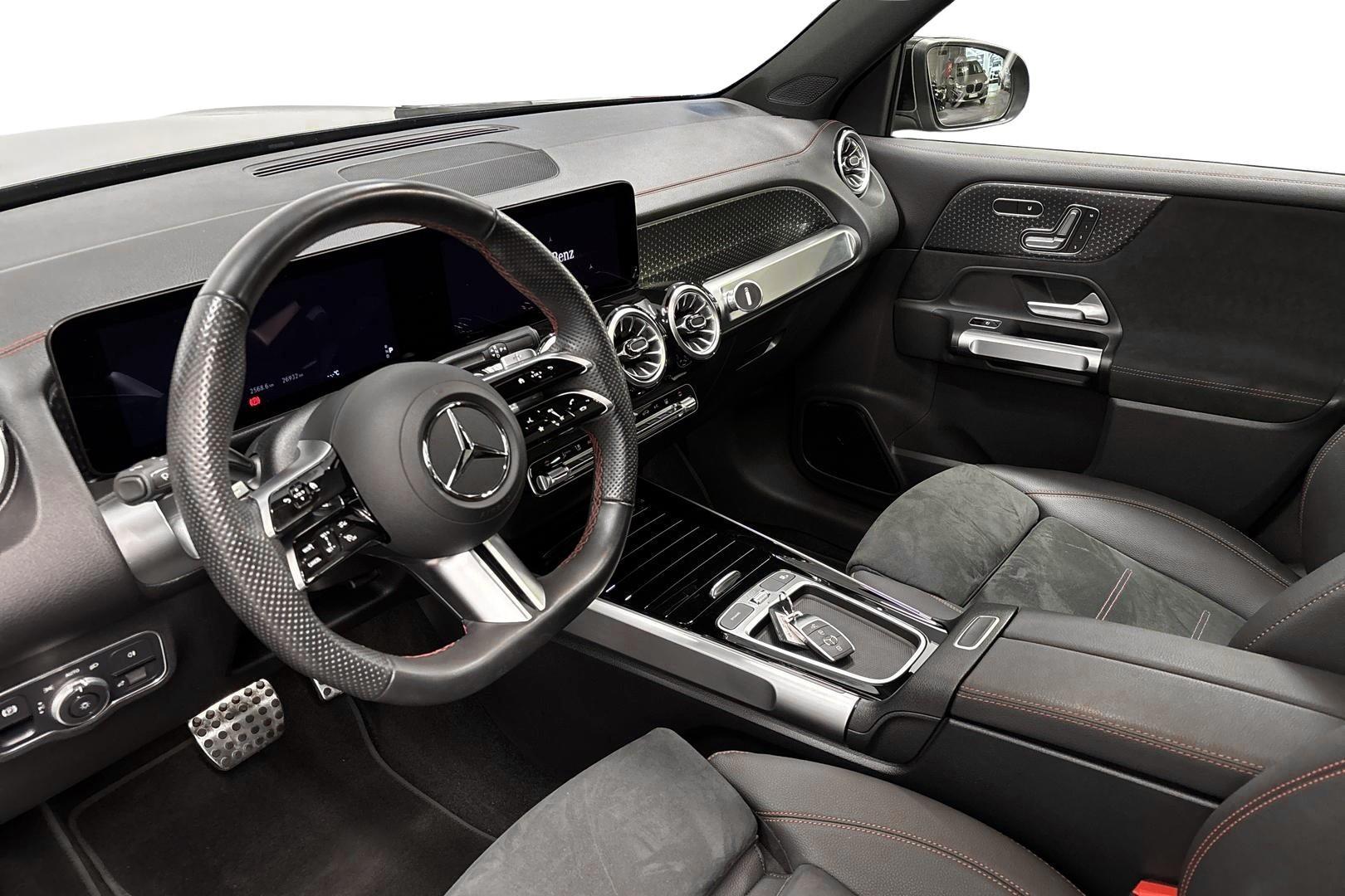 Mercedes-Benz EQB 2025