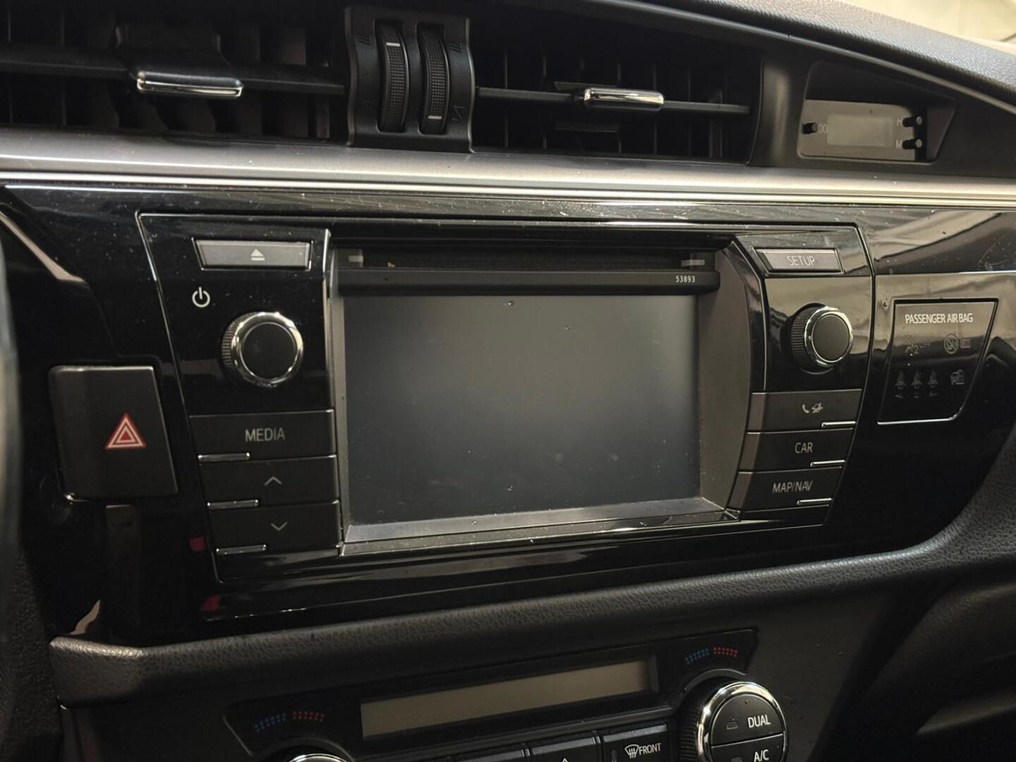 TOYOTA Corolla 2015