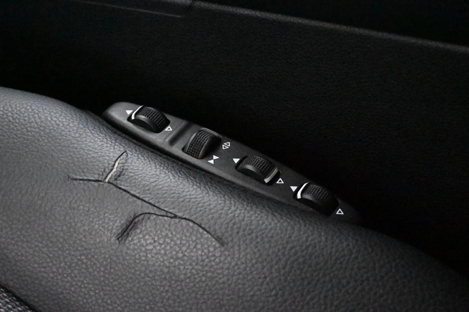 MERCEDES-BENZ C 2008