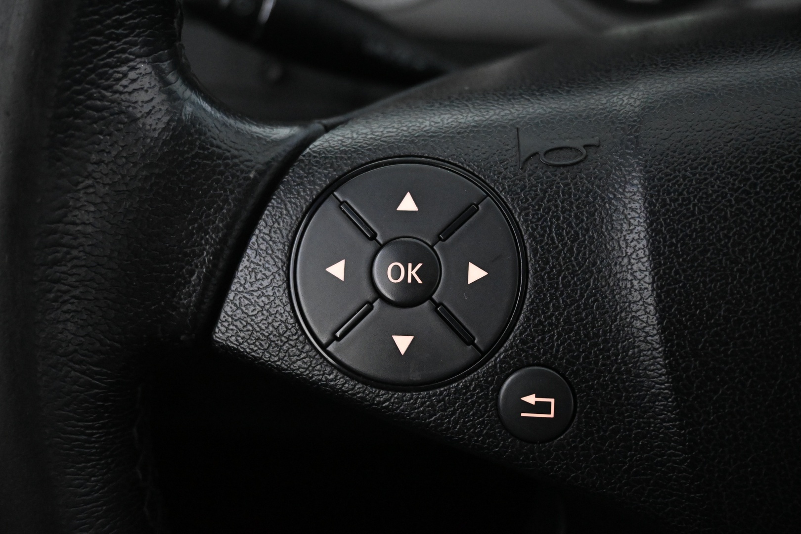 MERCEDES-BENZ C 2008