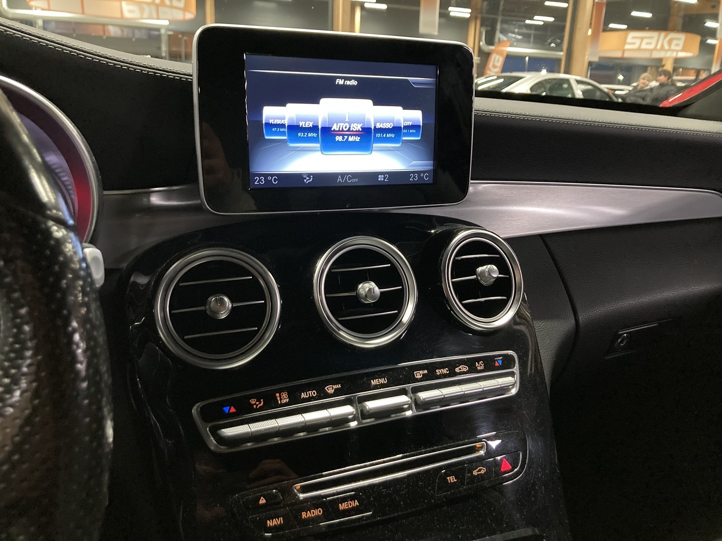 MERCEDES-BENZ C 2015